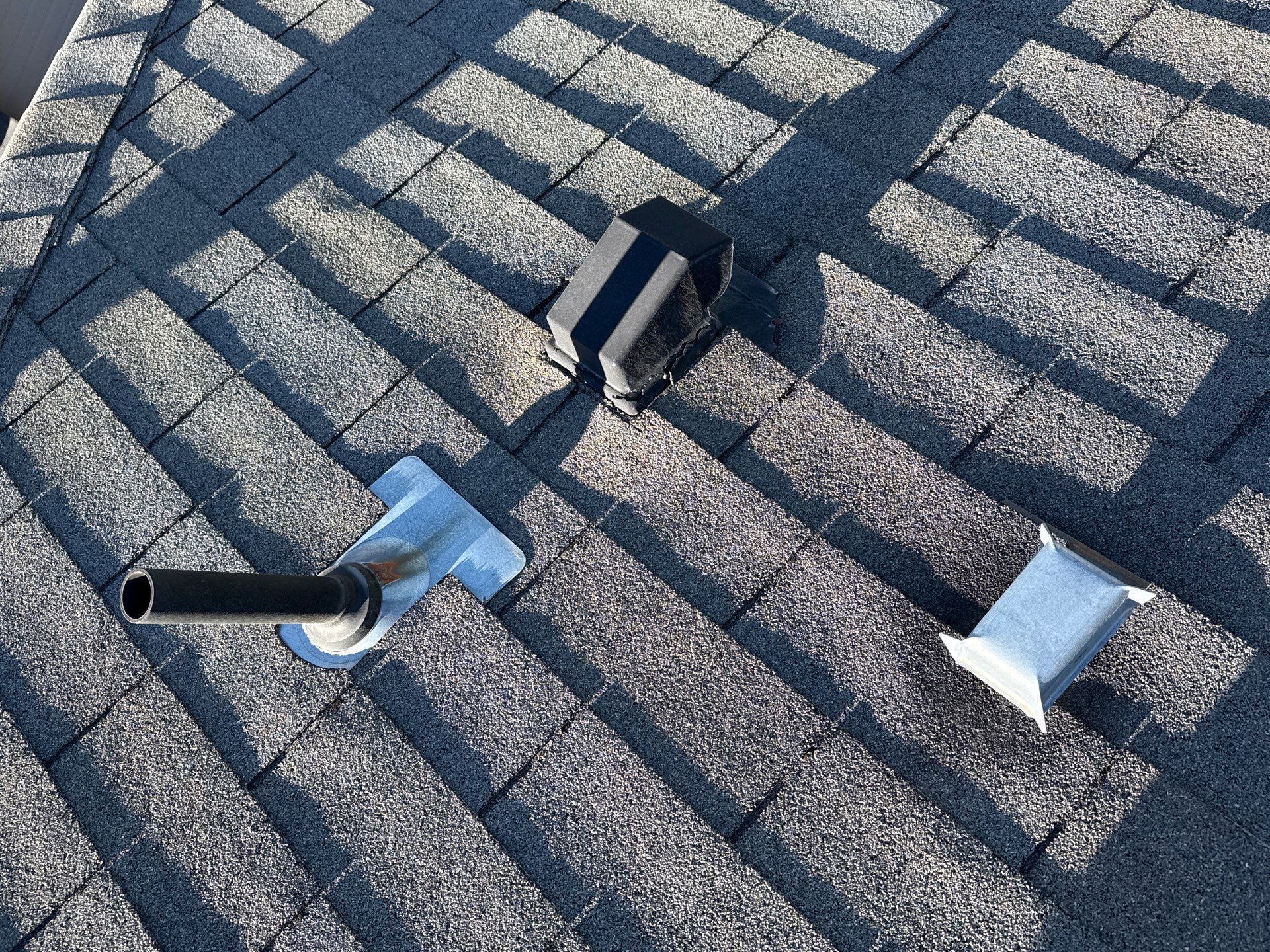 Architectural Shingle Roof Replacement and New Ventilation in Boise by Olive Roofing