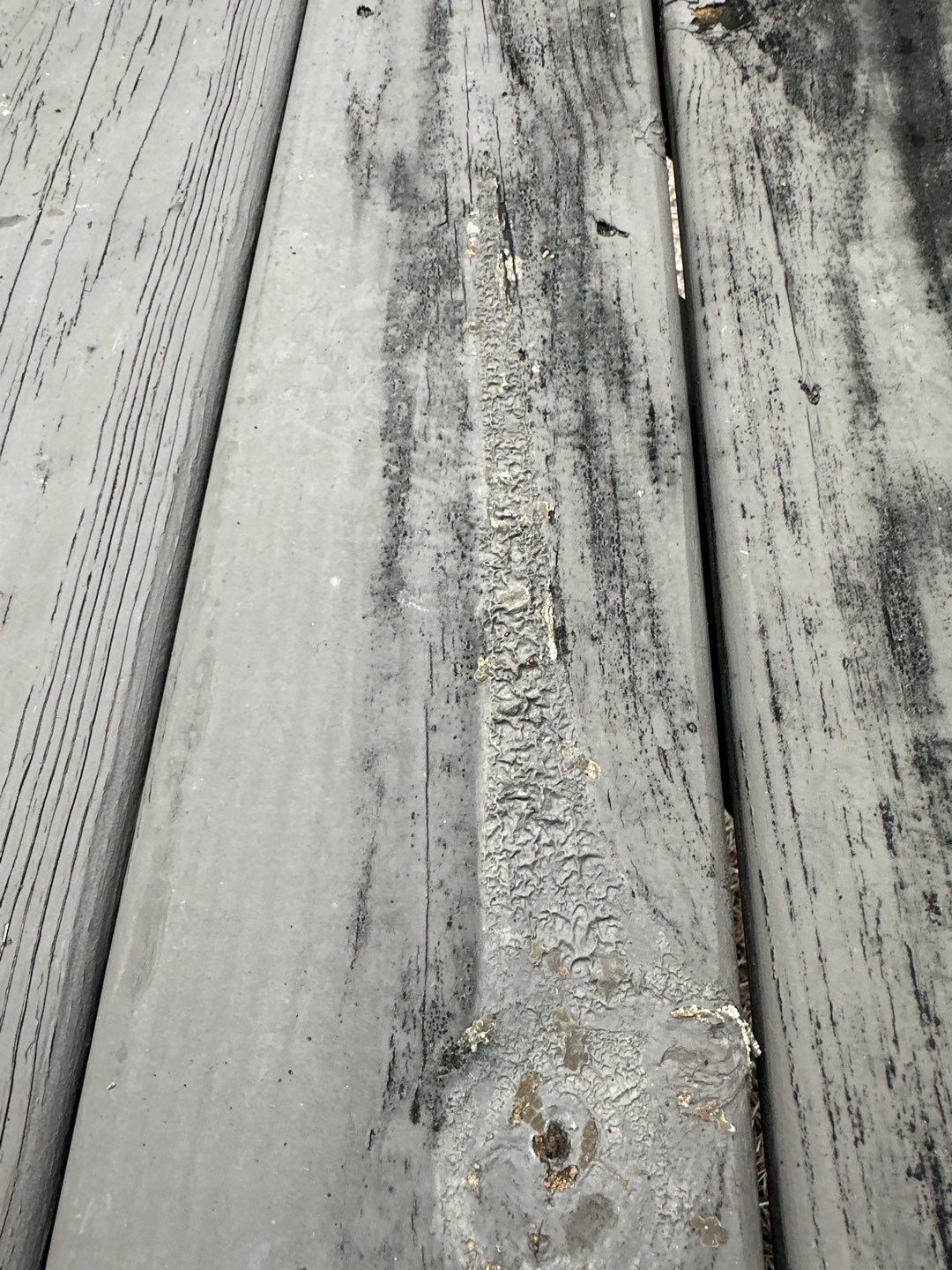 Weathered Deck using AcryFin by DuraSeal