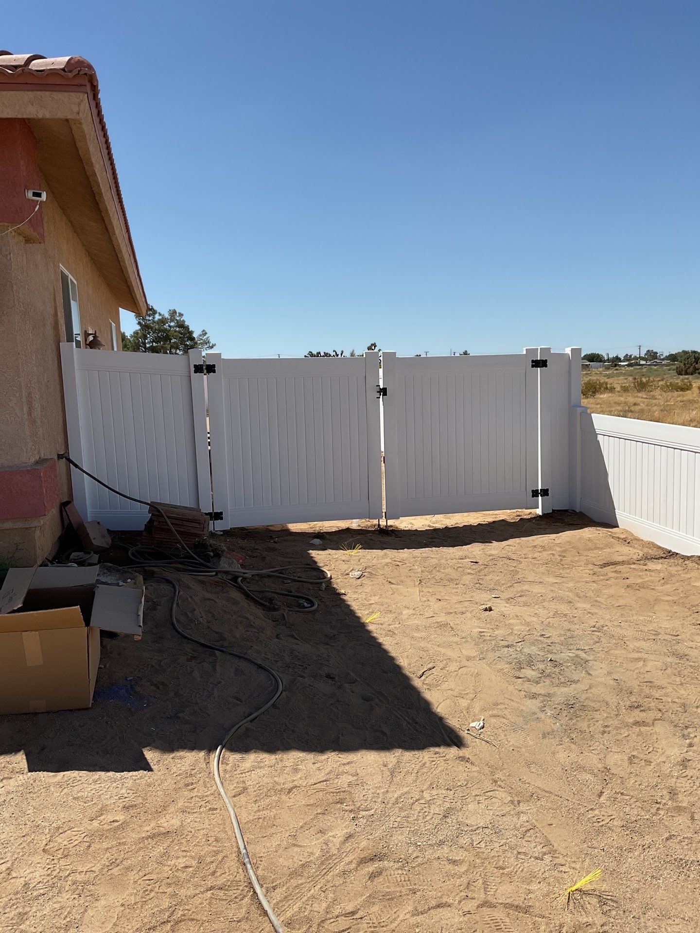 Fence Installation using vinyl pickett by Fence Guys Inc.