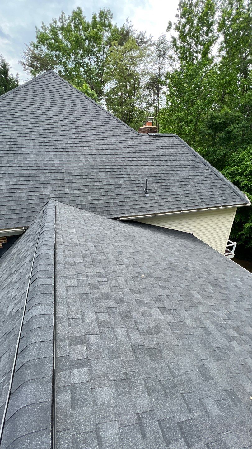 Clifton - CertainTeed Landmark Charcoal Black by RM Banning, Inc.