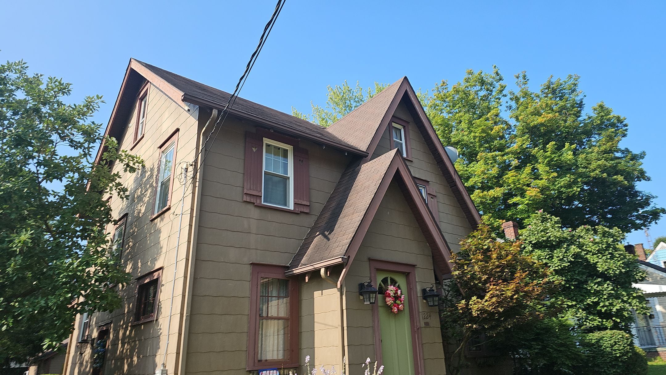 ATLAS PINNACLE COLOR: BURNT HICKORY DRIP EDGE: ROYAL BROWN by Eagle Eye Roofing