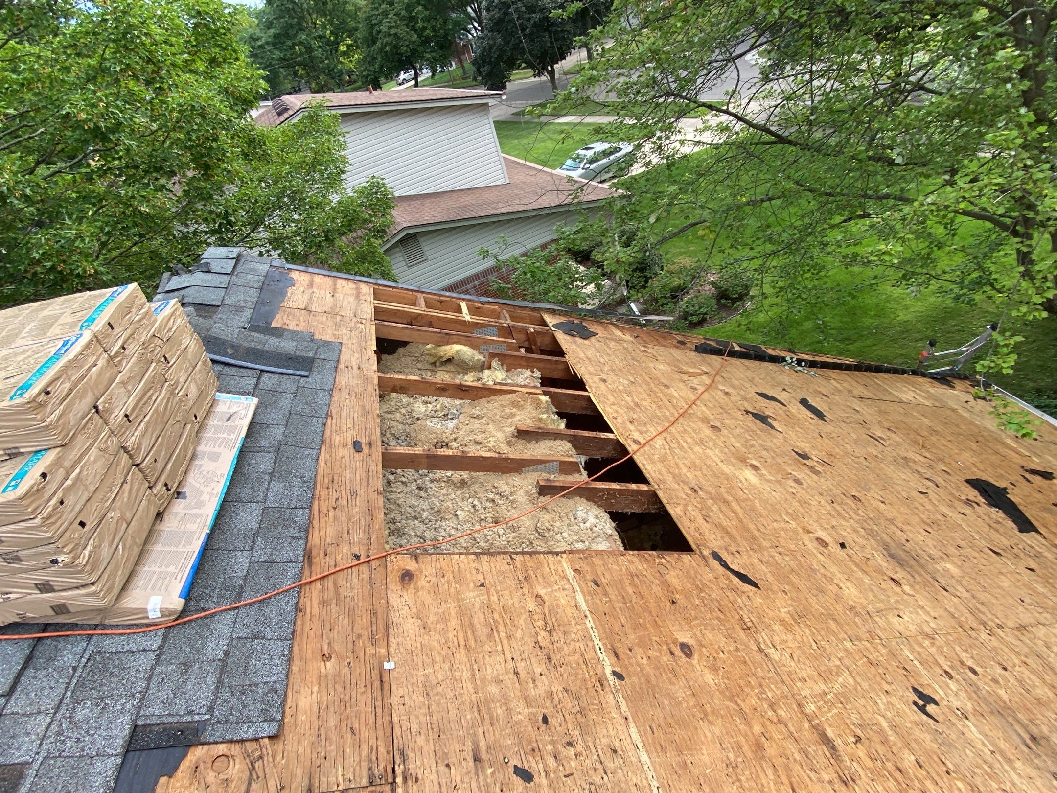 Roof Replacement using CertainTeed Landmark by 180 Contractors