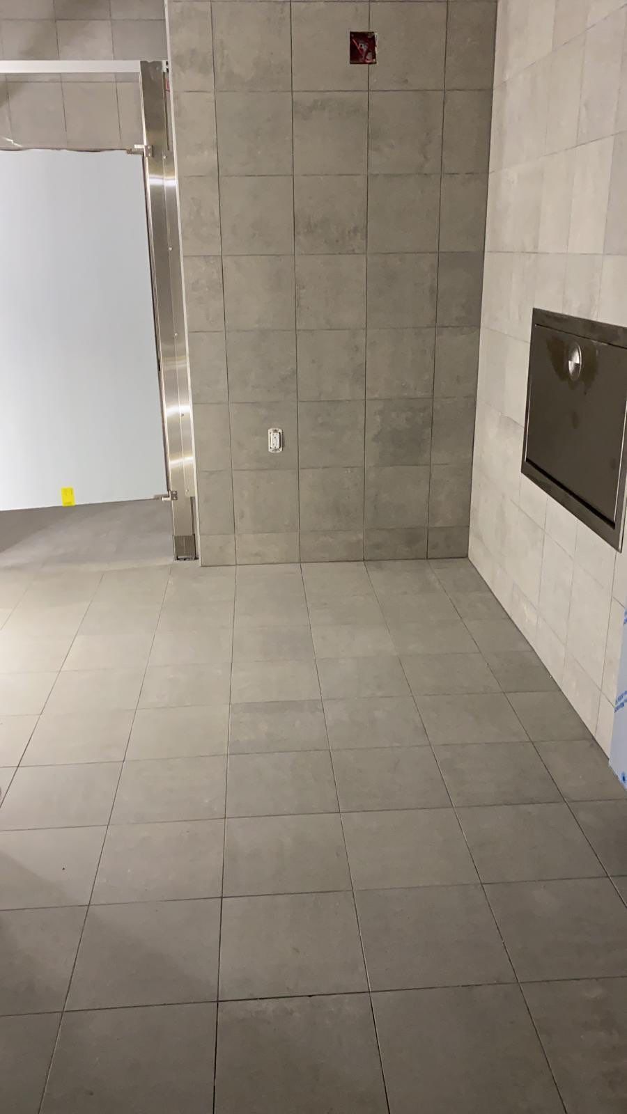 Commercial Floor by Flip Ninja