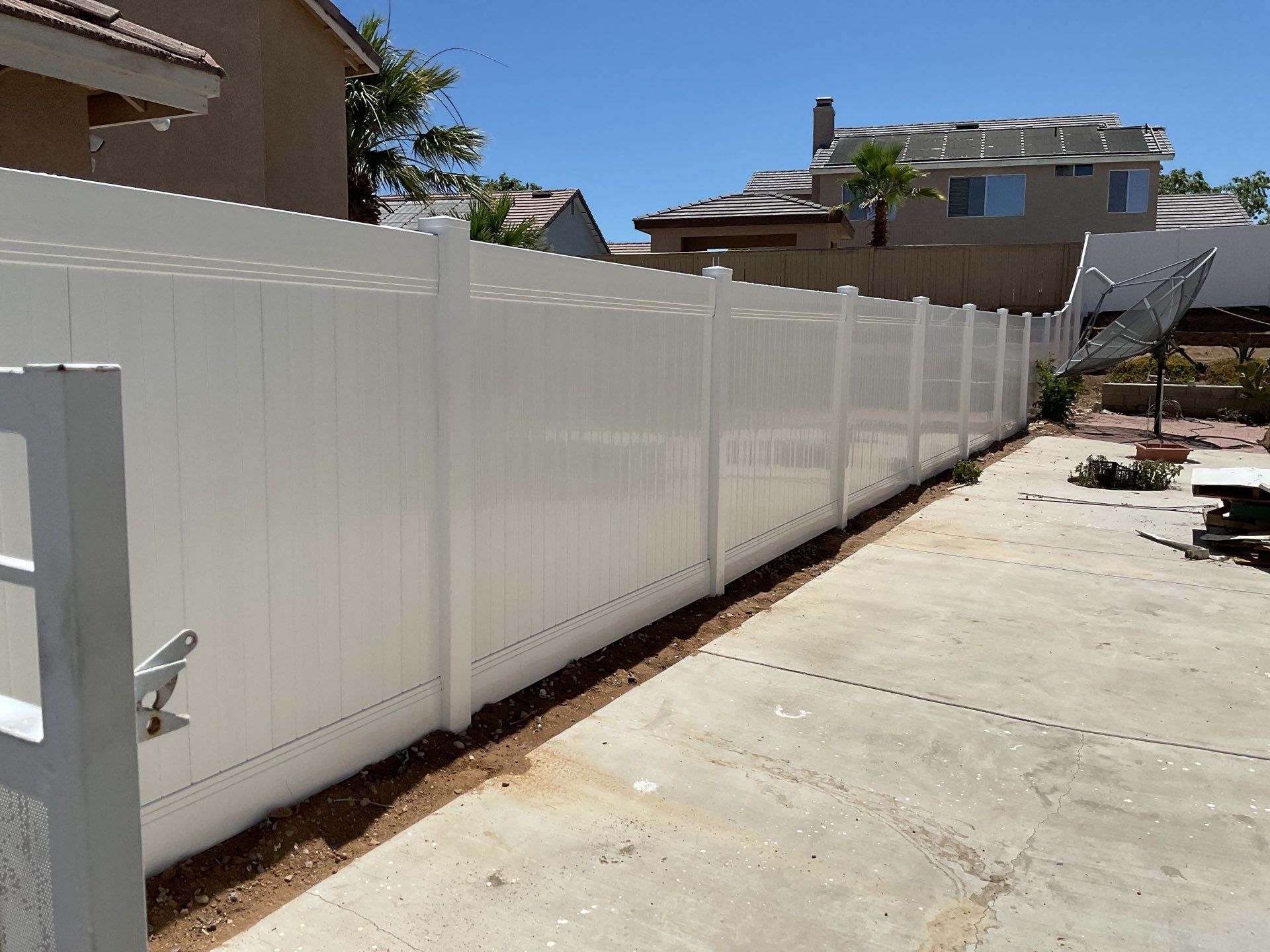 Fence Installation using Vinyl by Fence Guys Inc. 
