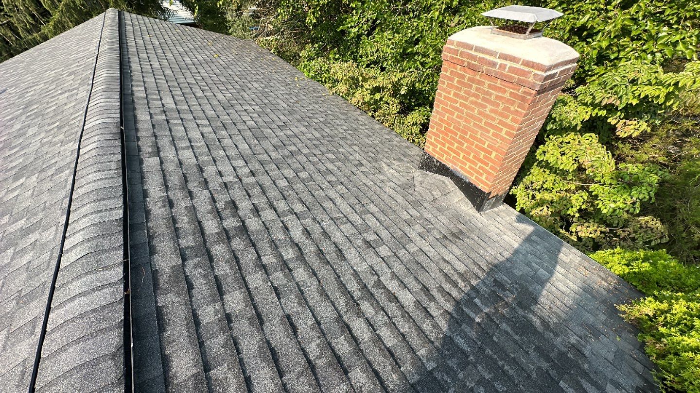 Vienna: CertainTeed Landmark Pro Architectural Shingles in Max Def Pewterwood by RM Banning, Inc.