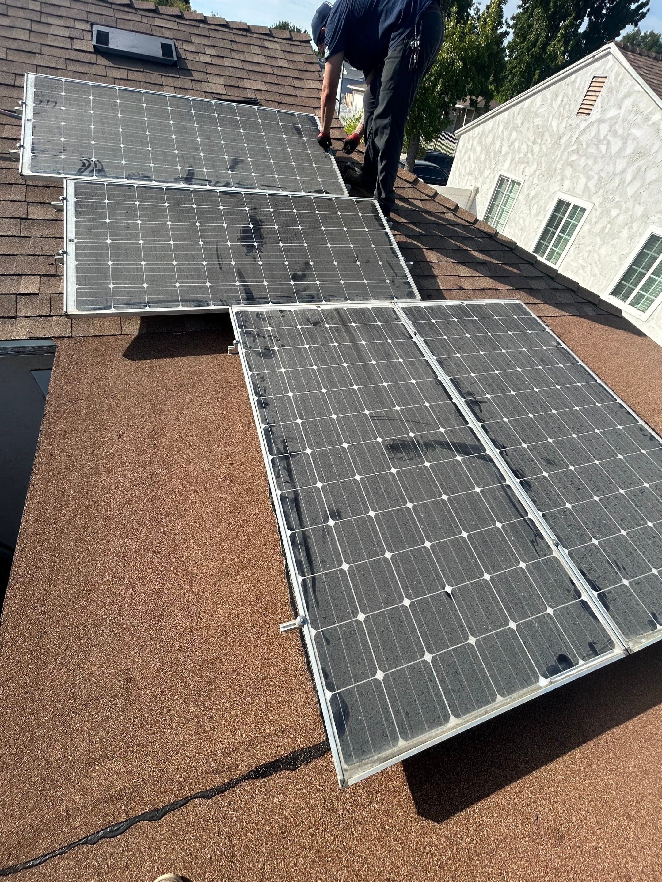 13652 Chase St Arleta by Solar Discovery