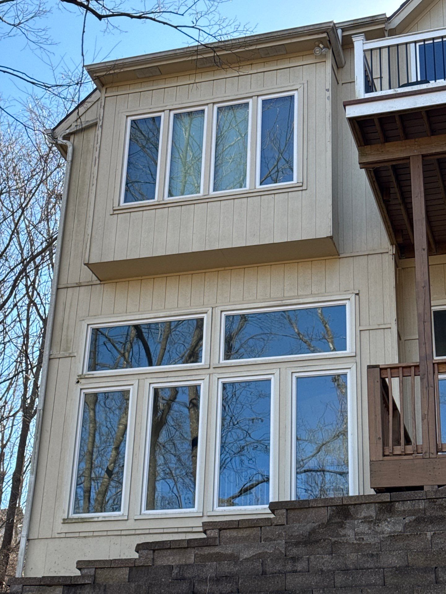 Siding Installation using Clay Market Square by EEC Windows, Siding & Roofing