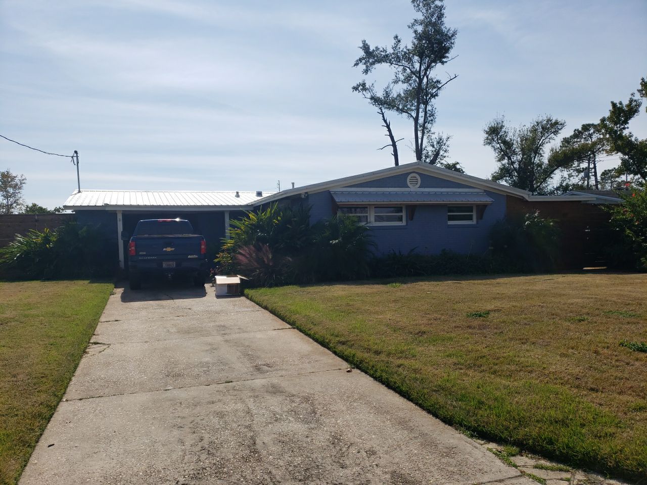 Gutter Installation using K-Style Seamless Gutters and Soffit and Fascia Replacement by Gutter Professors