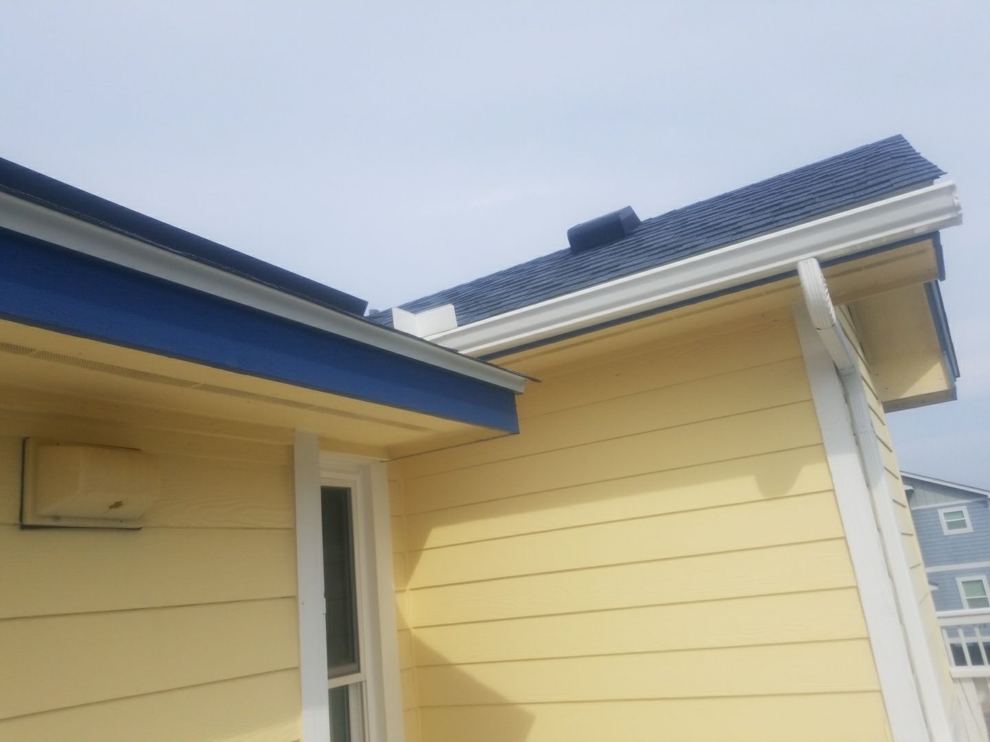 Brotzman - Gutter 732 Spinnaker Arch • Corolla, NC 27927 by Gallop Roofing & Remodeling, Inc.