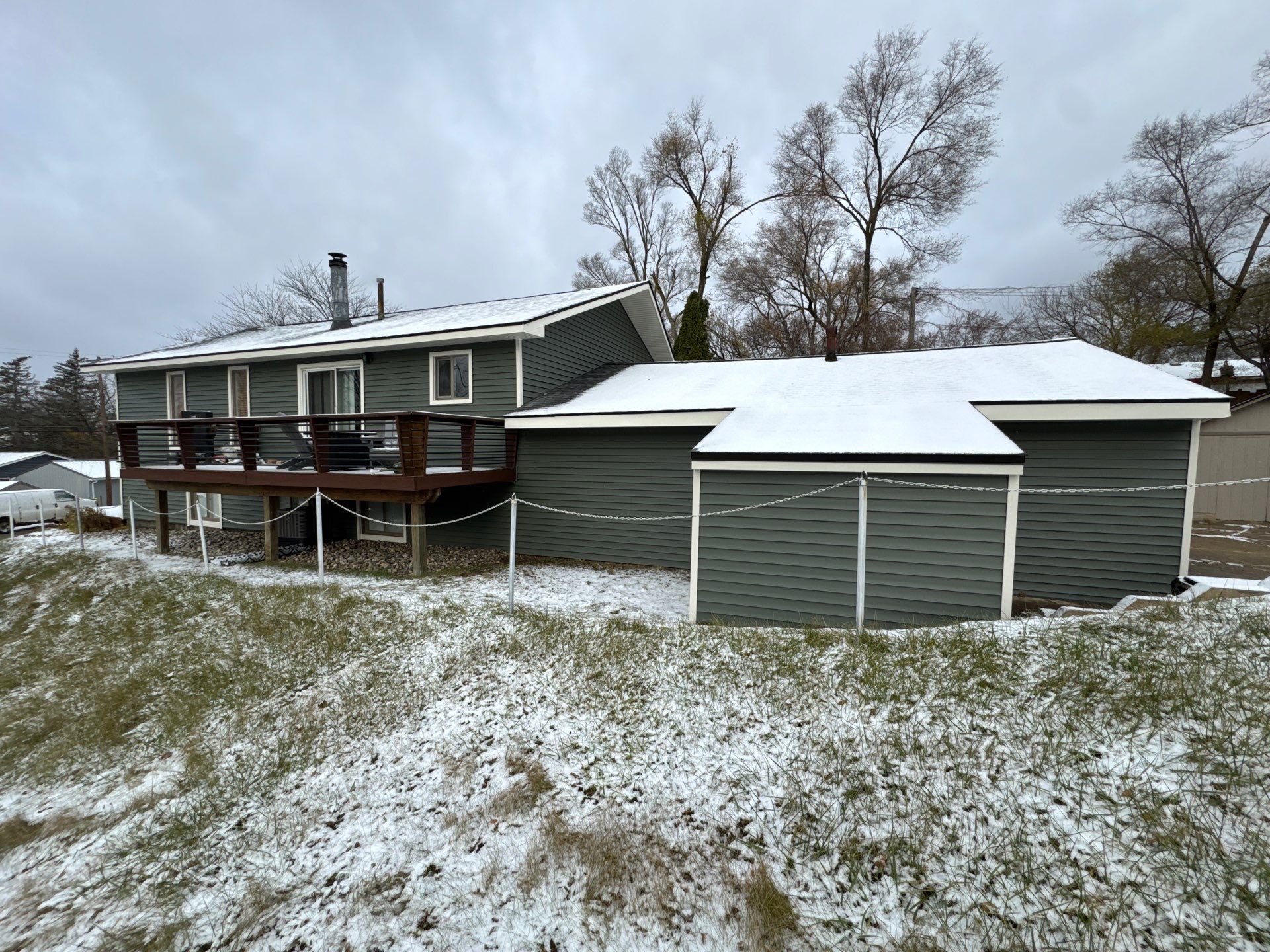 Siding Replacement using Alside Charter Oak D4.5" by 180 Contractors