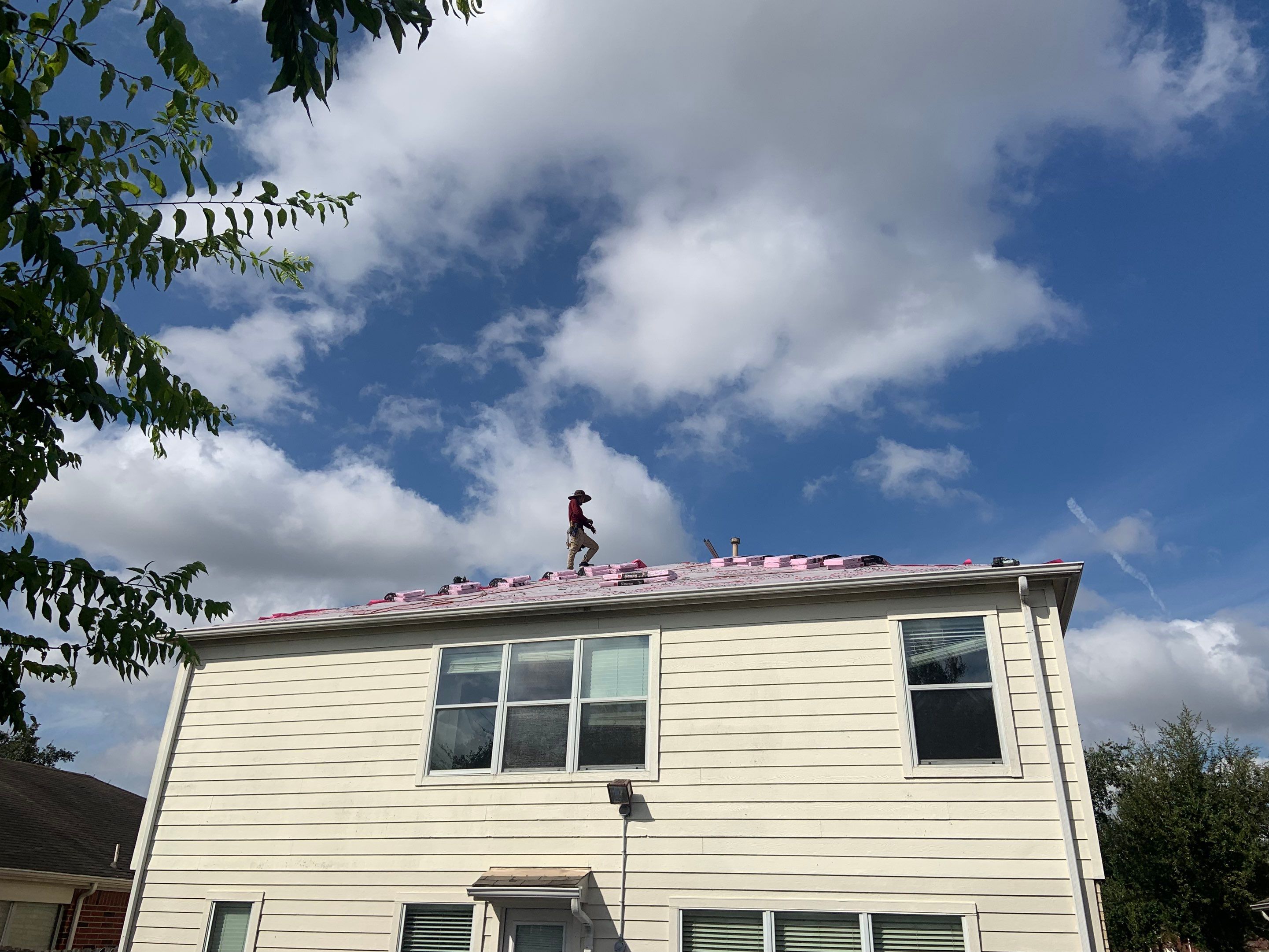 Residential Roofing Installation using Owen's Corning Duration (Lifetime) Shingles by Roof Repair Company