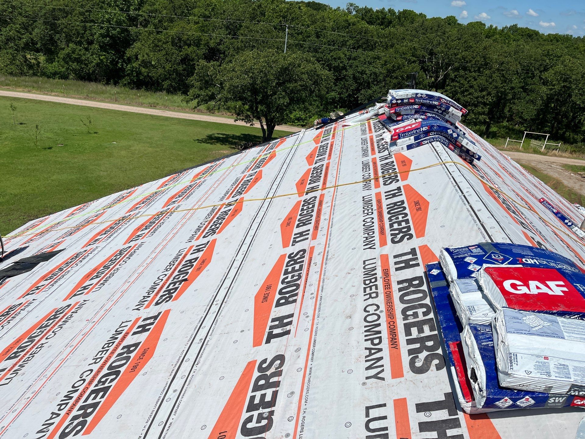 Roof Replacement and Architectural Shingle Installation in Joy, Oklahoma by BANA Roofing and Solar Supply