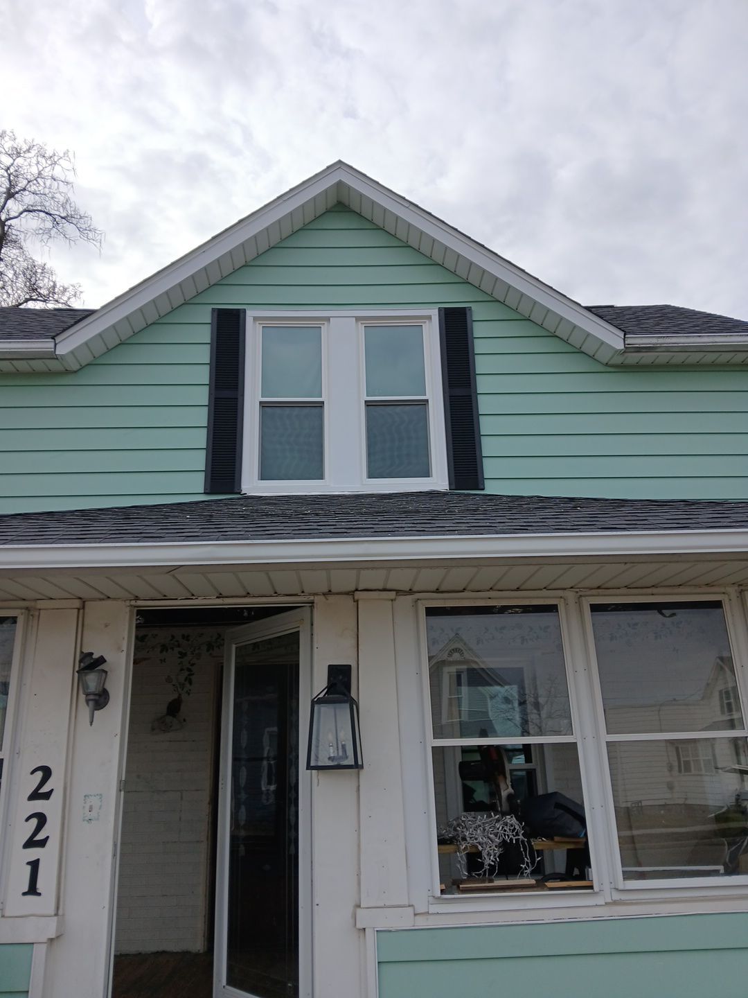 16 Replacement Window & 1 Sliding Patio Door Project - Van Wert, Oh 45891 by Window World Of Fort Wayne