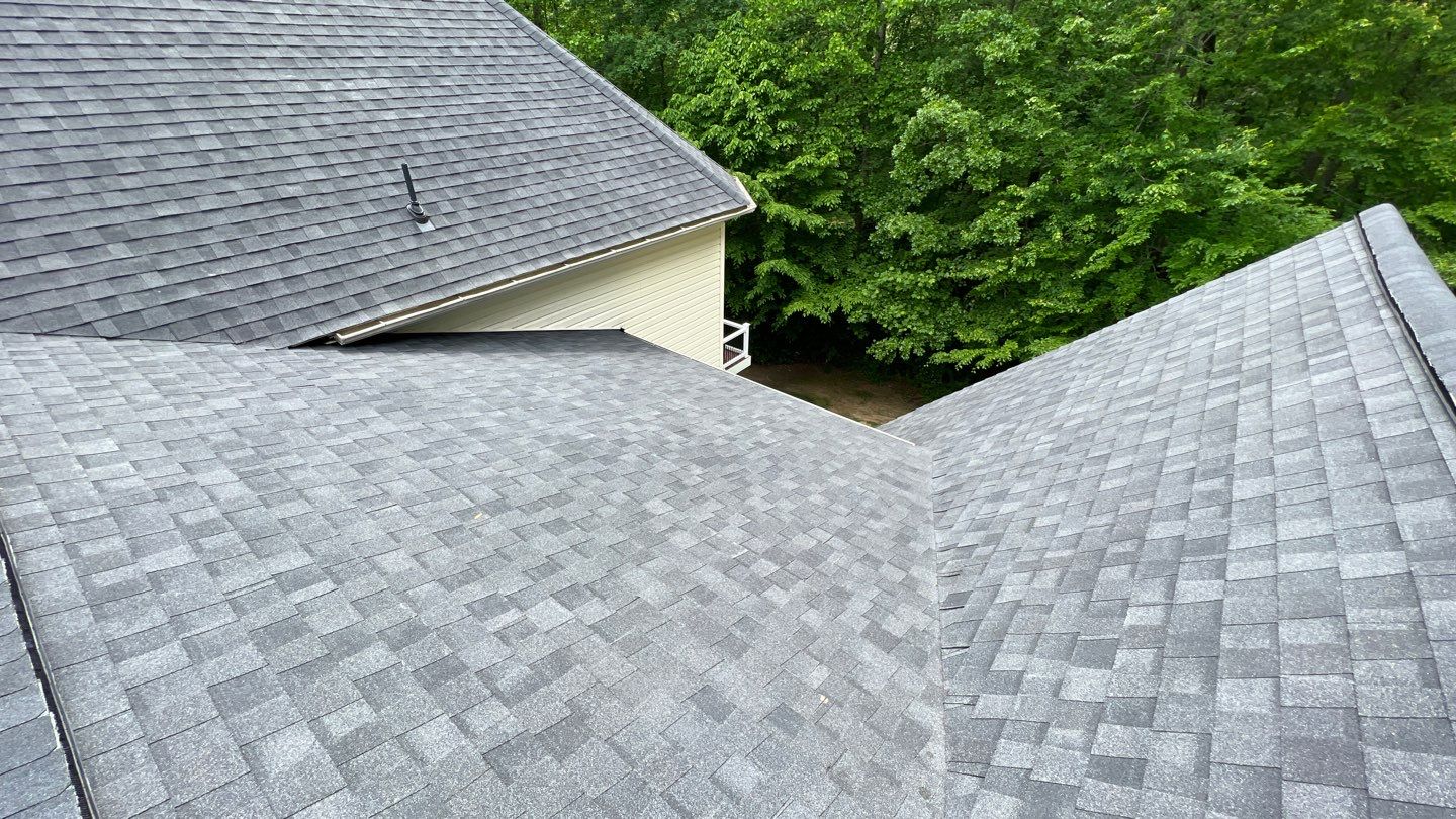 Clifton - CertainTeed Landmark Charcoal Black by RM Banning, Inc.