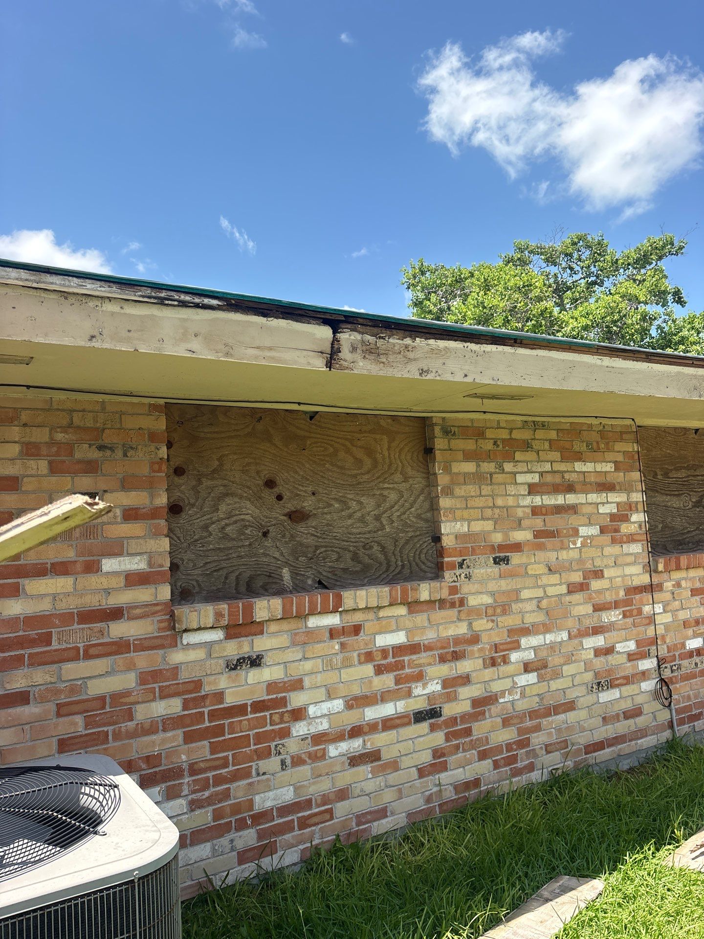 Corpus Christi Roof and Fascia by Bayfront Roofing and Construction