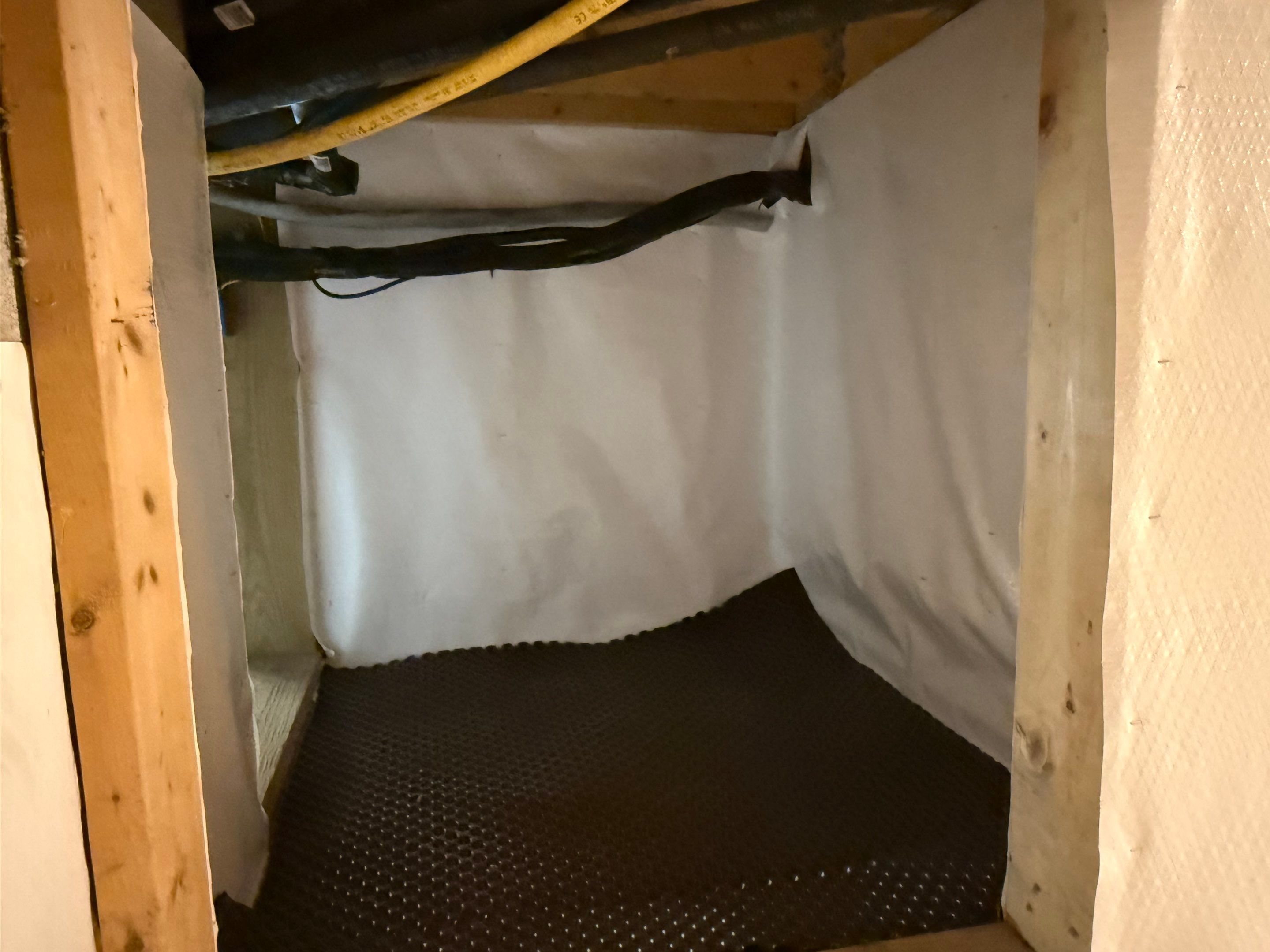 Pocono pines Dry and energy efficient crawlspace. by Burke Home Services