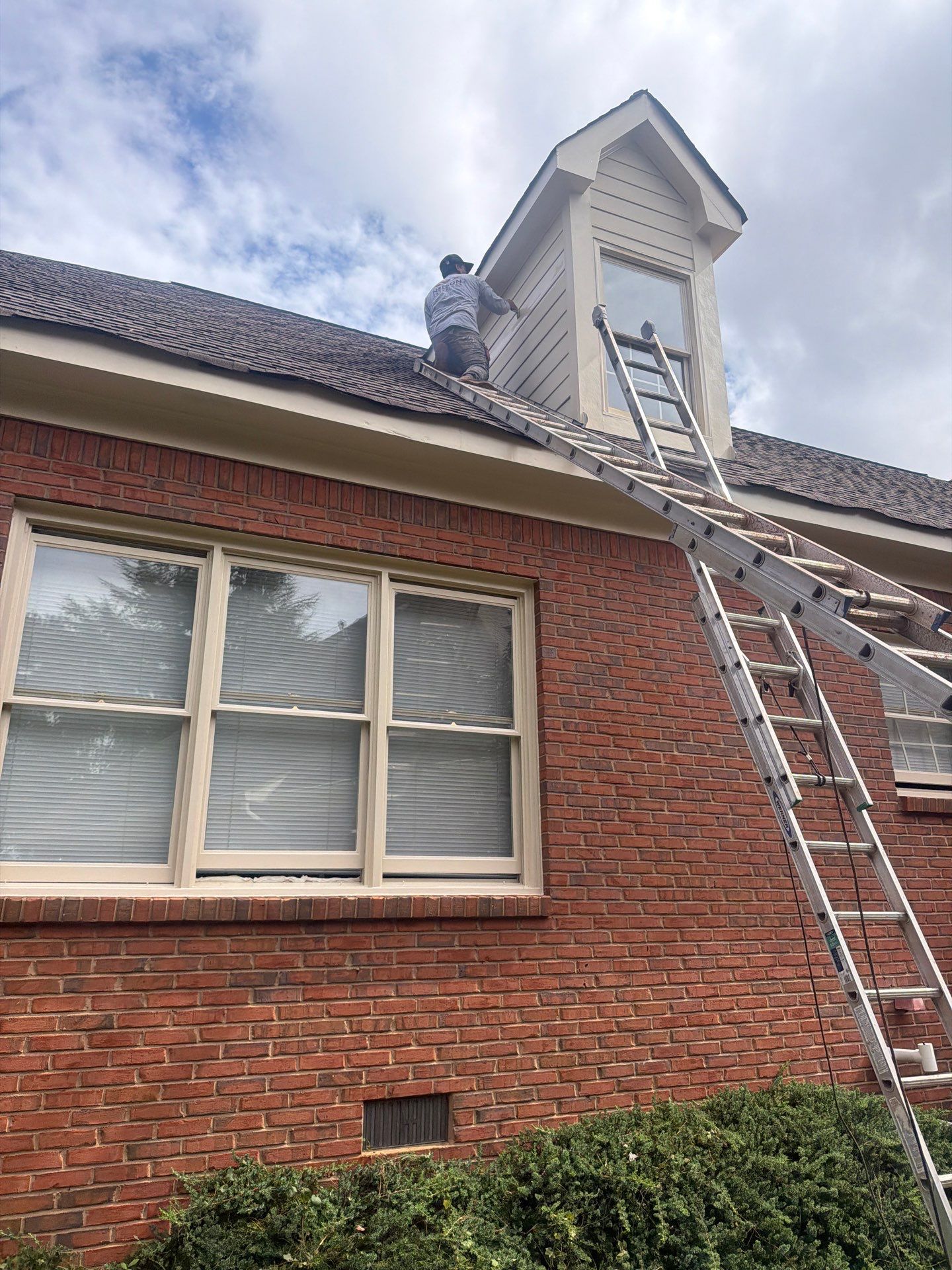Snellville Gutter and Rotten Wood Replacement by Nelson Exteriors 