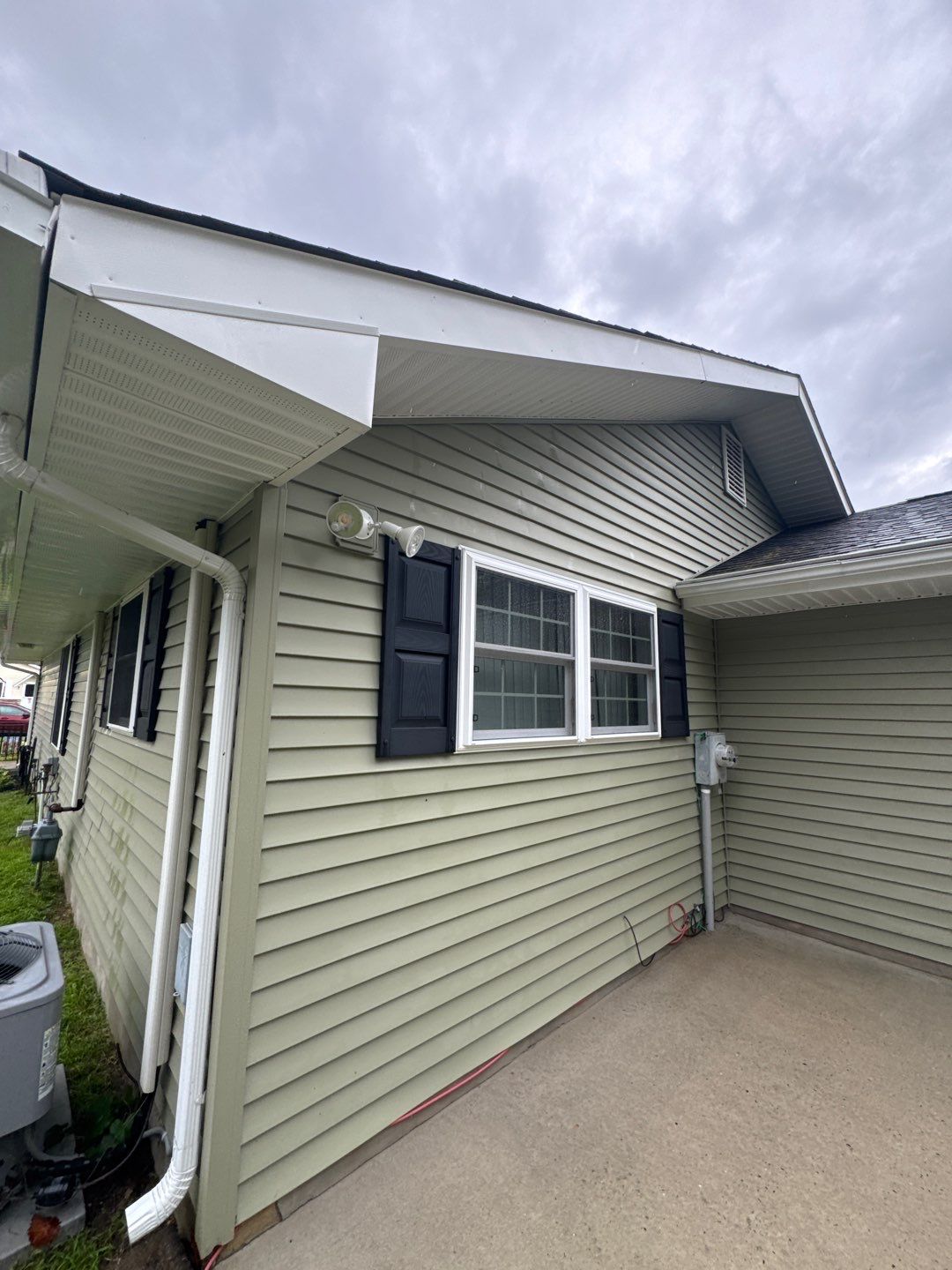 Residential Cleaning by SJ Exterior