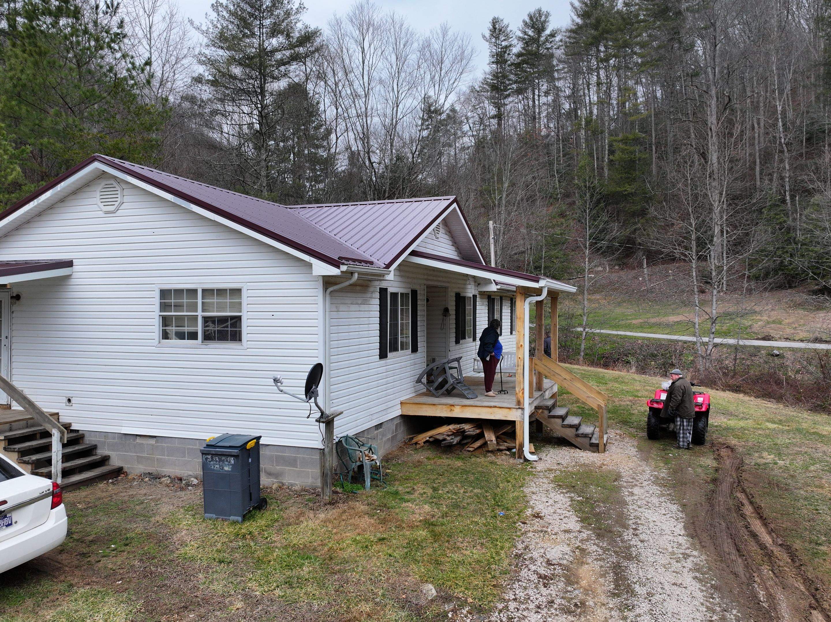 Evans Residence by Omnia Roofing