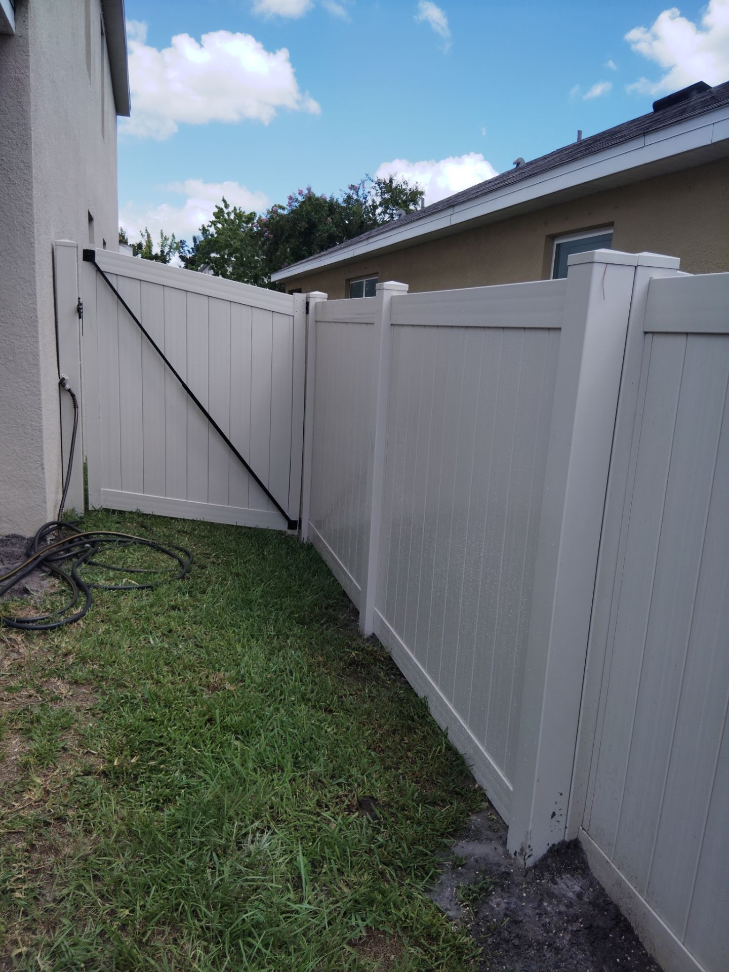  5917 Silver Sage Wy by H&Y Fence