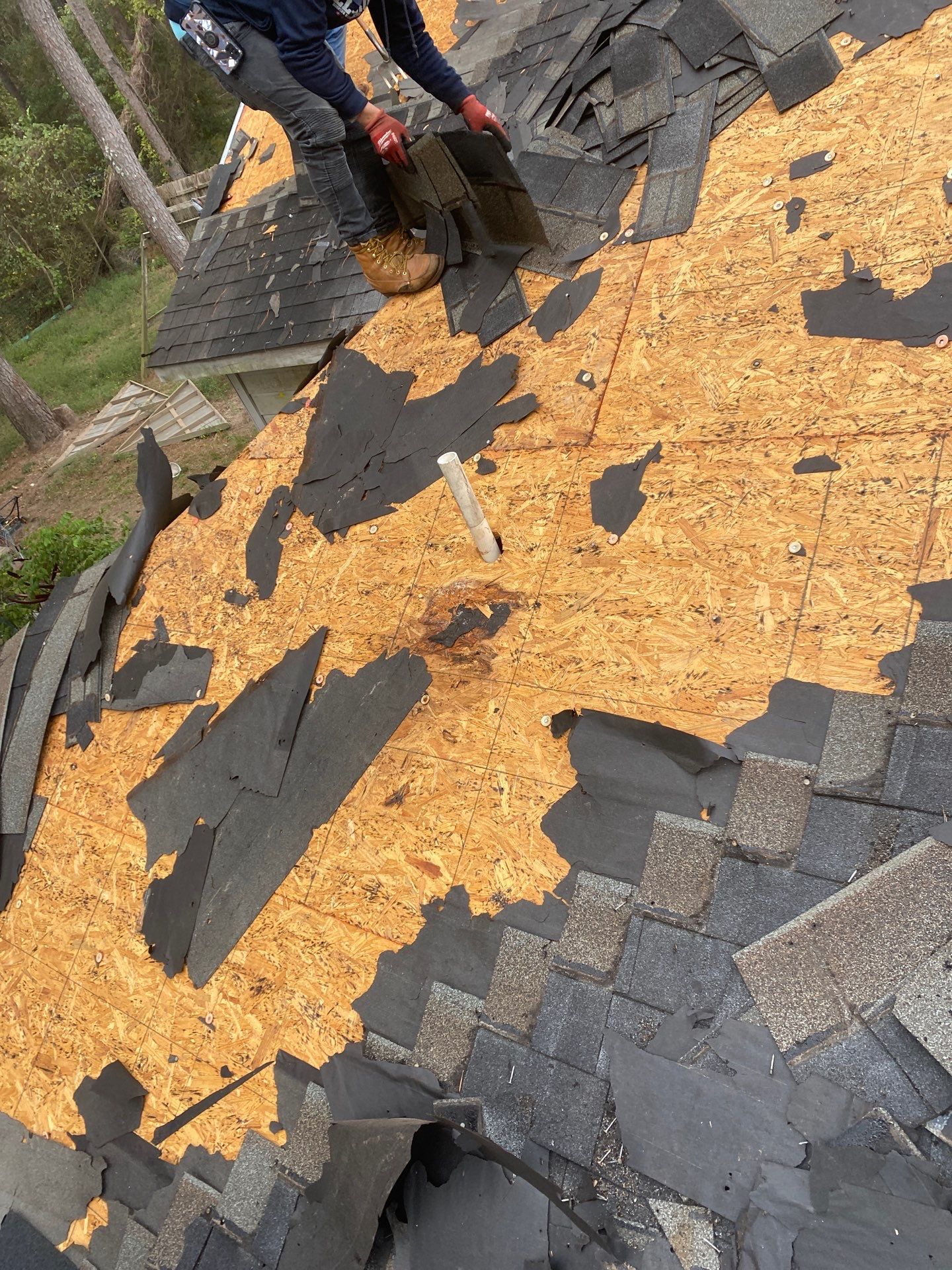 Residential Roofing Installation using Owen's Corning Duration (Lifetime) Shingles by Roof Repair Company