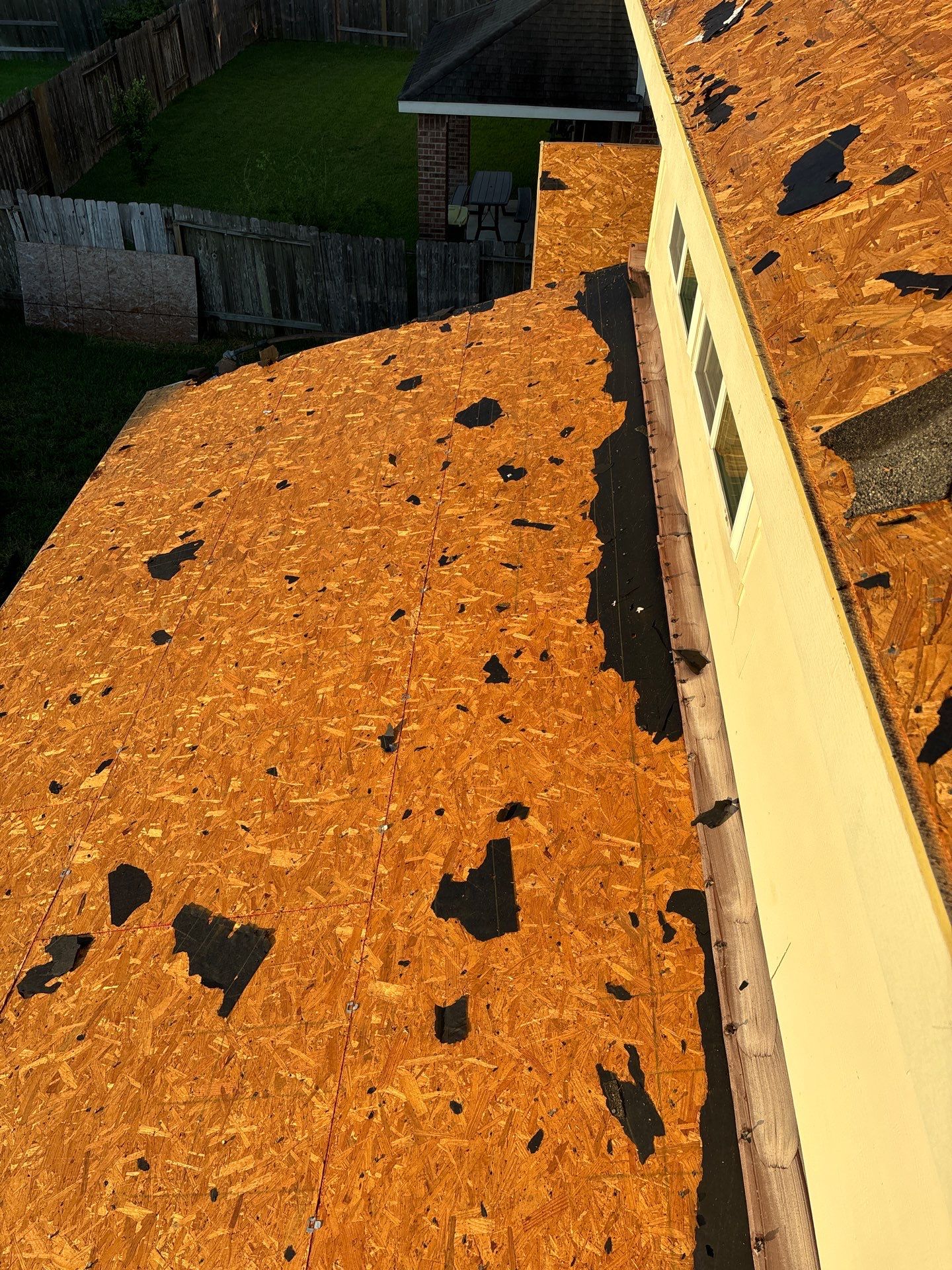 Residential Roofing Installation using Owen's Corning Duration (Lifetime) Shingles by Roof Repair Company