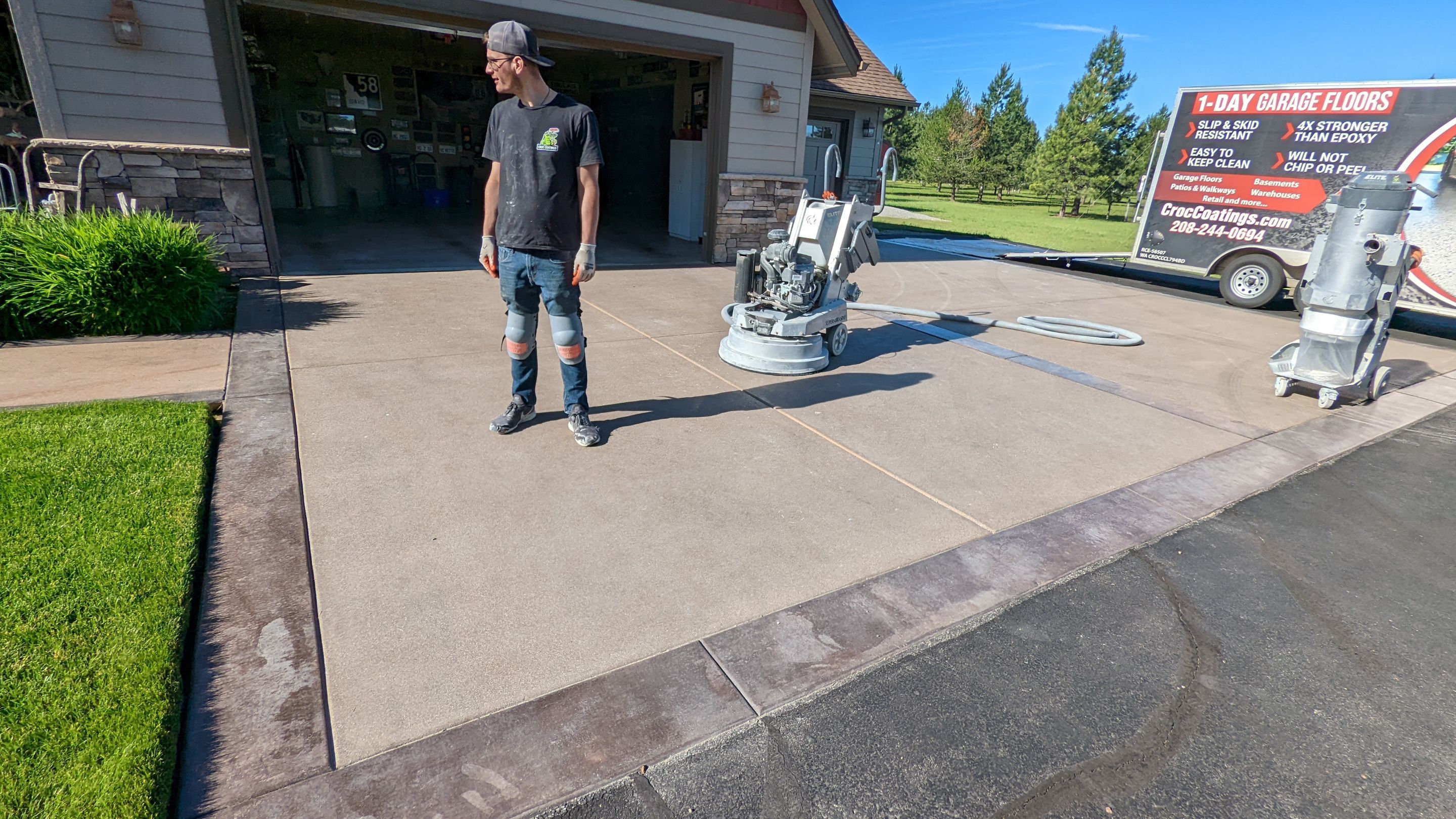 Driveway using Pecan and Chestnut Trim by Croc Coatings, LLC