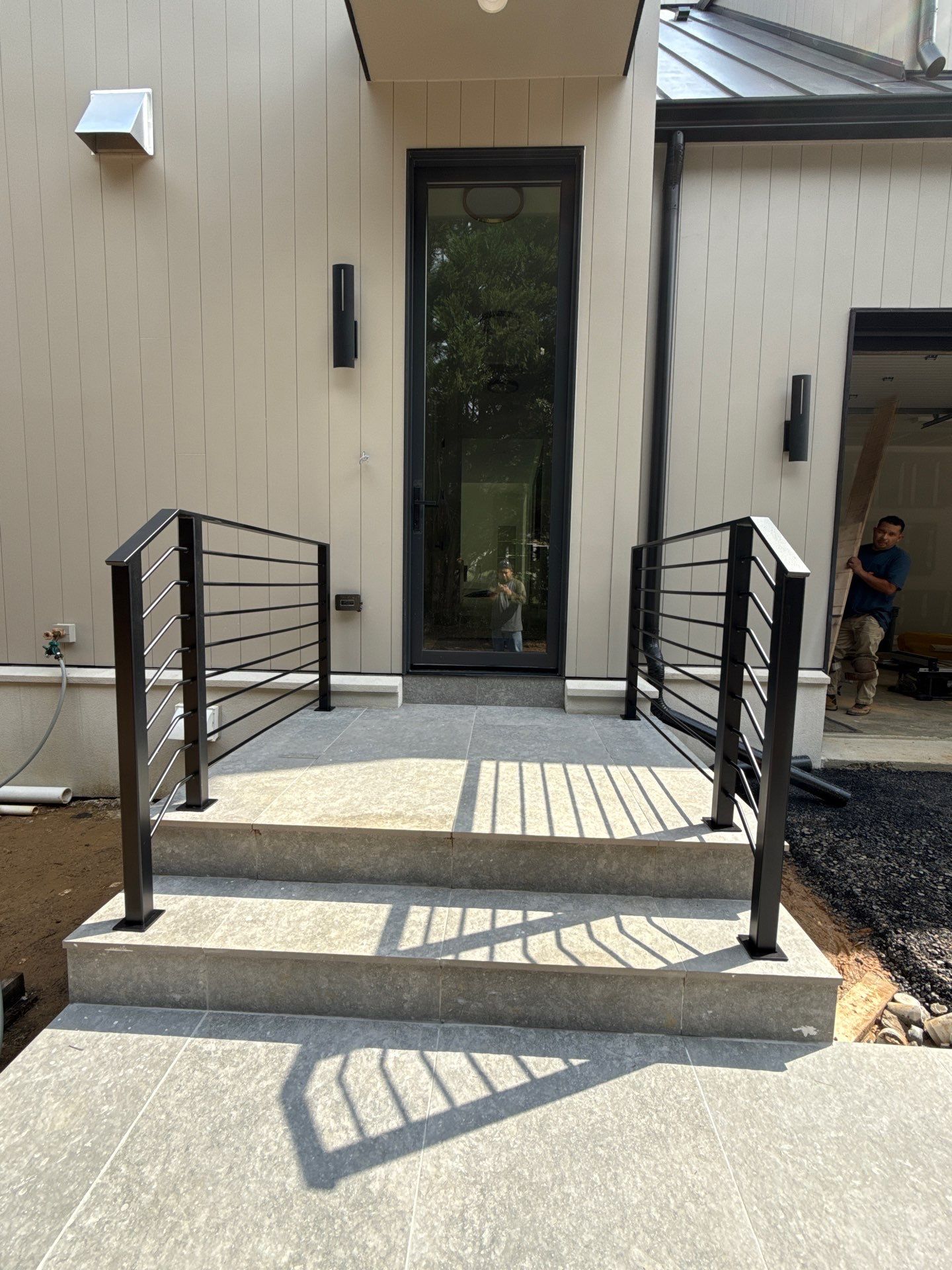 Modern Custom Horizontal Round Bar Railings – Contemporary Residential Design by Capitol Iron Works