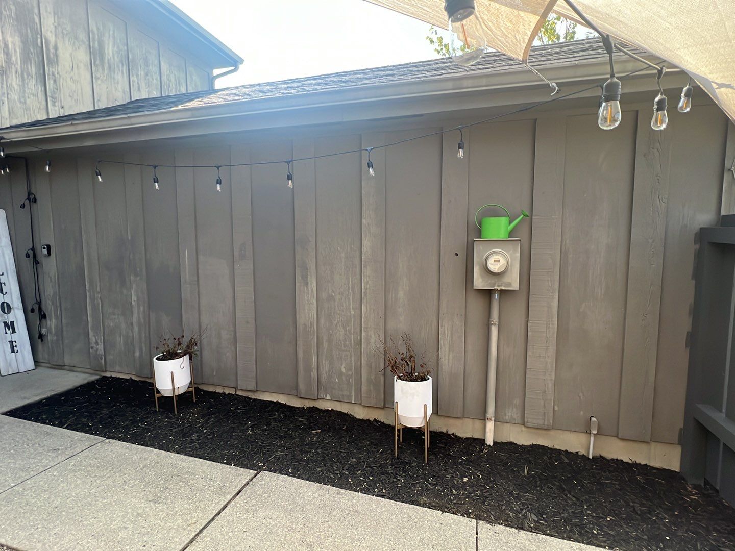 Siding Installation using Norandex Woodsmen Select vinyl sidning by WIW Enterprises Inc