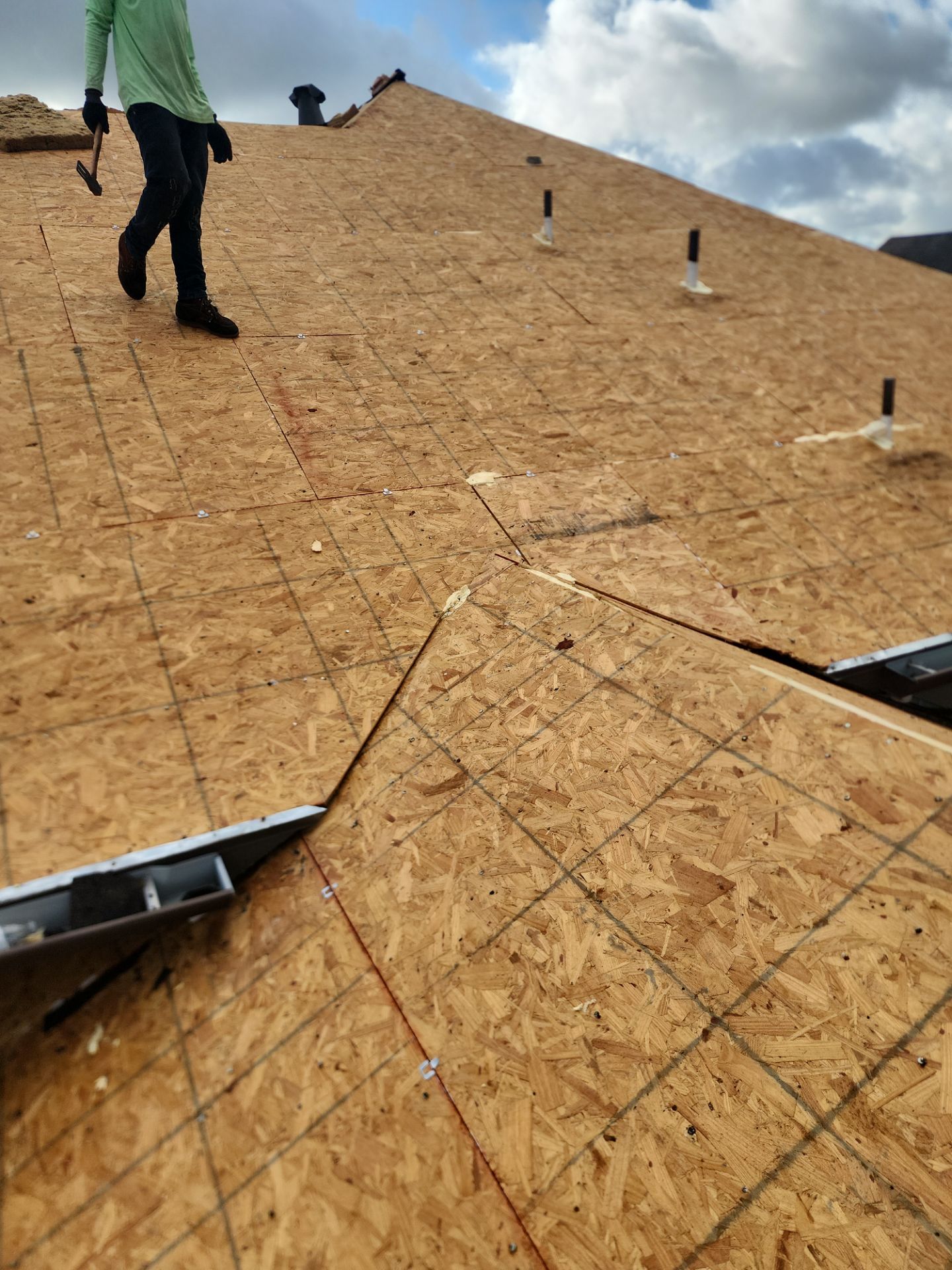Residential Roofing Installation using Owen's Corning Duration (Lifetime) Shingles by Roof Repair Company
