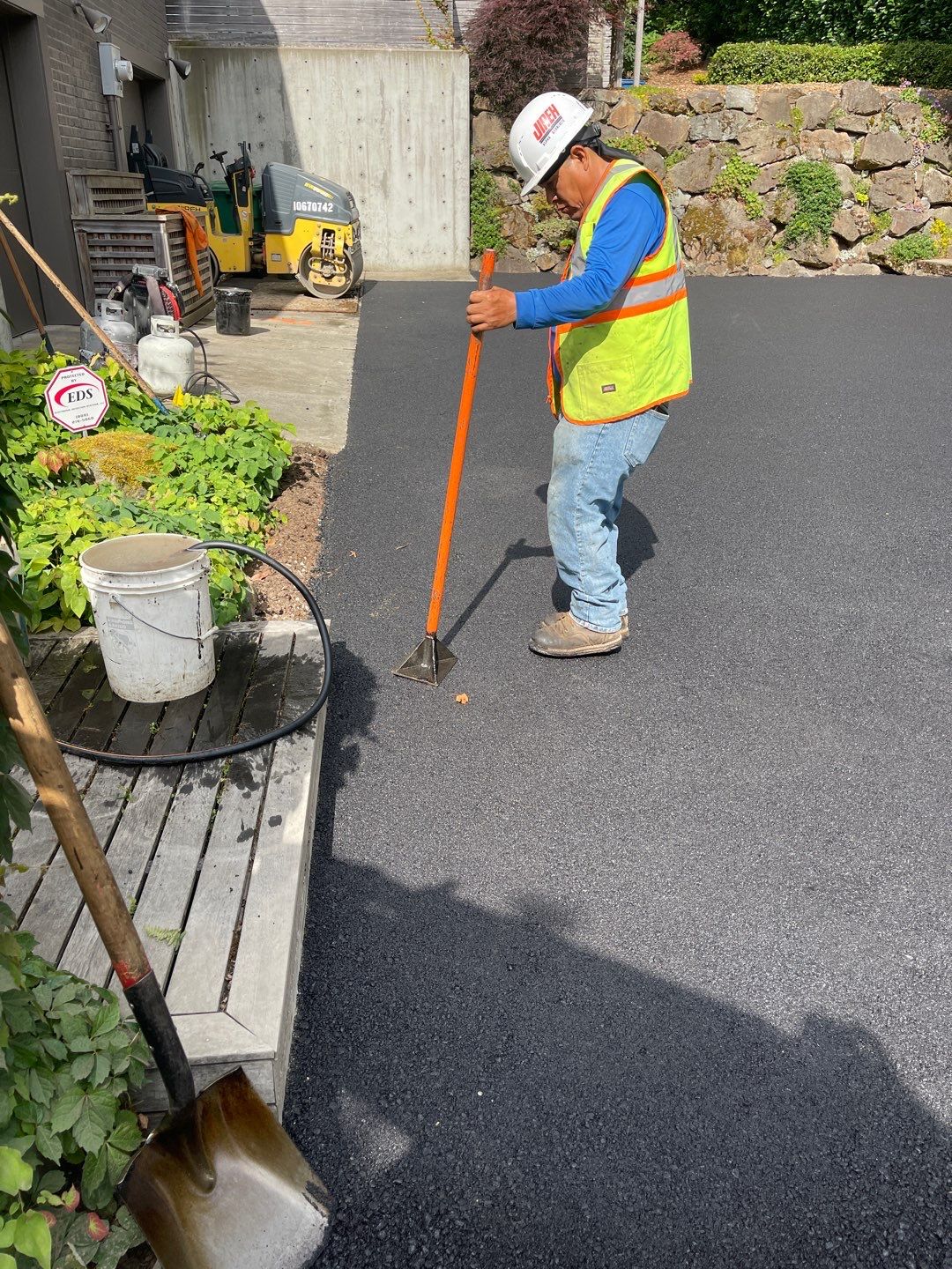 Jacquelyn | Asphalt Driveway by Jireh Asphalt & Concrete Inc 