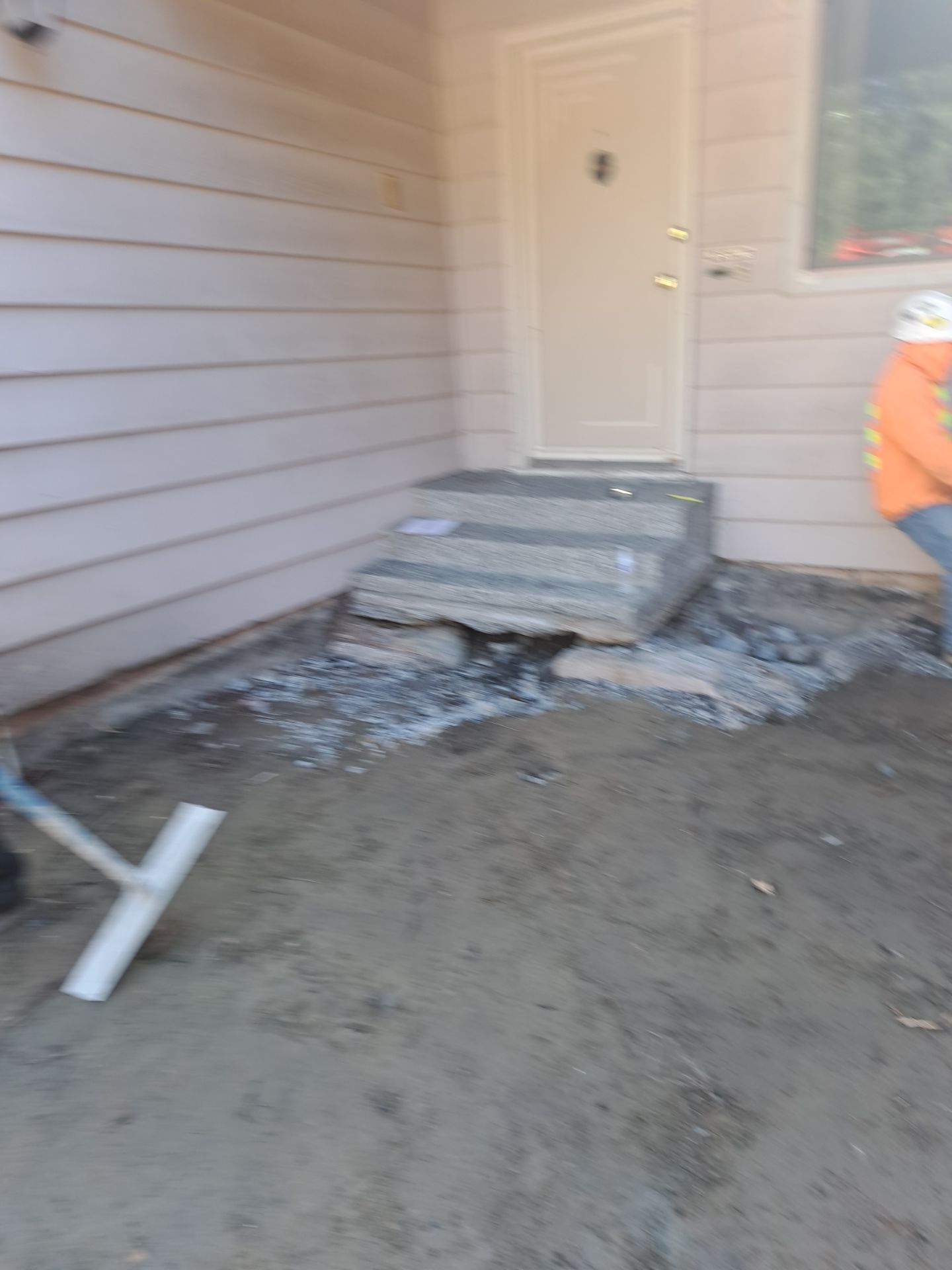 Modern Entry Fence by Jireh Asphalt & Concrete Inc 