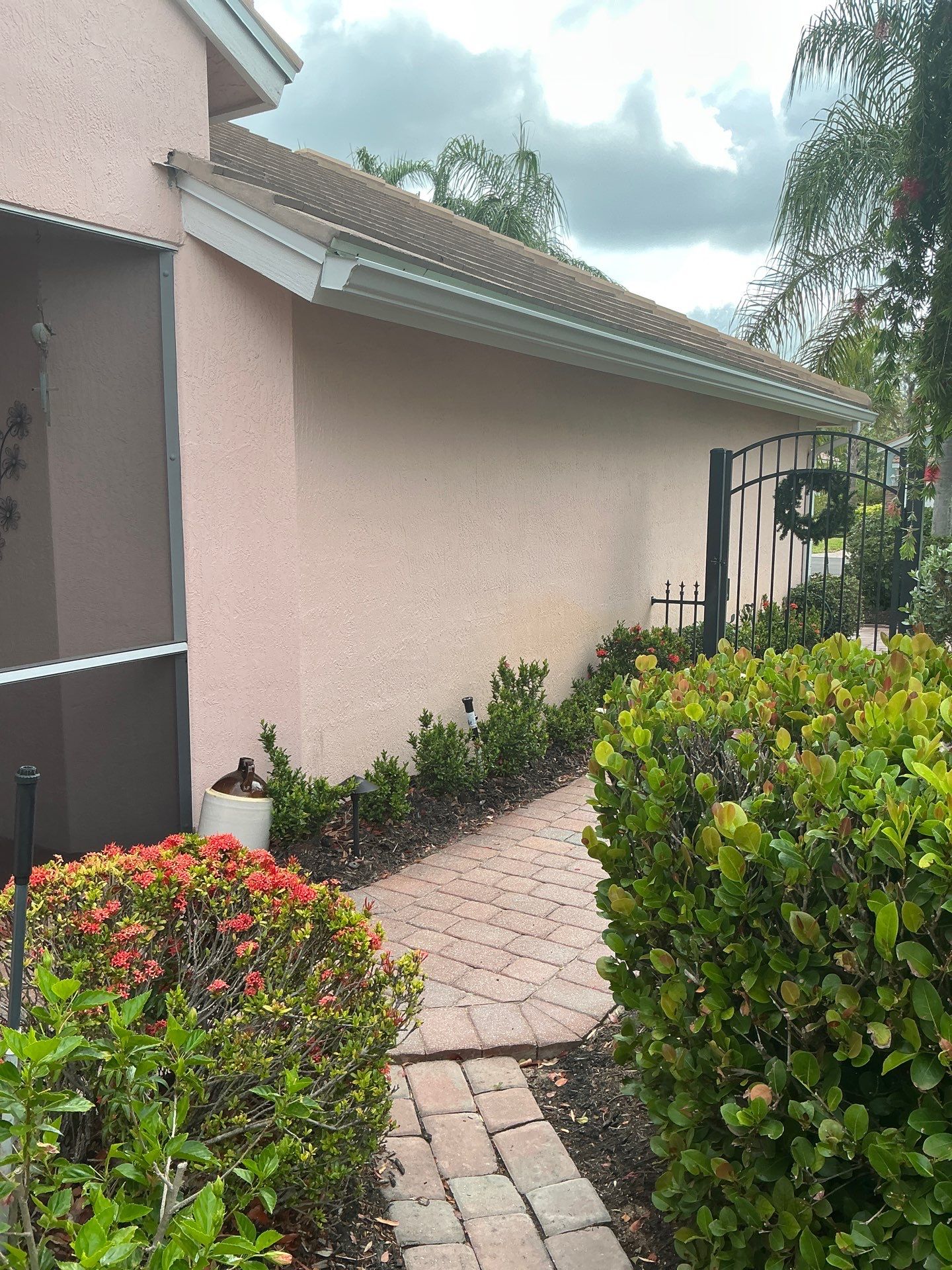 Gutter Guard Entire Home in Alva FL by Gutter Professors