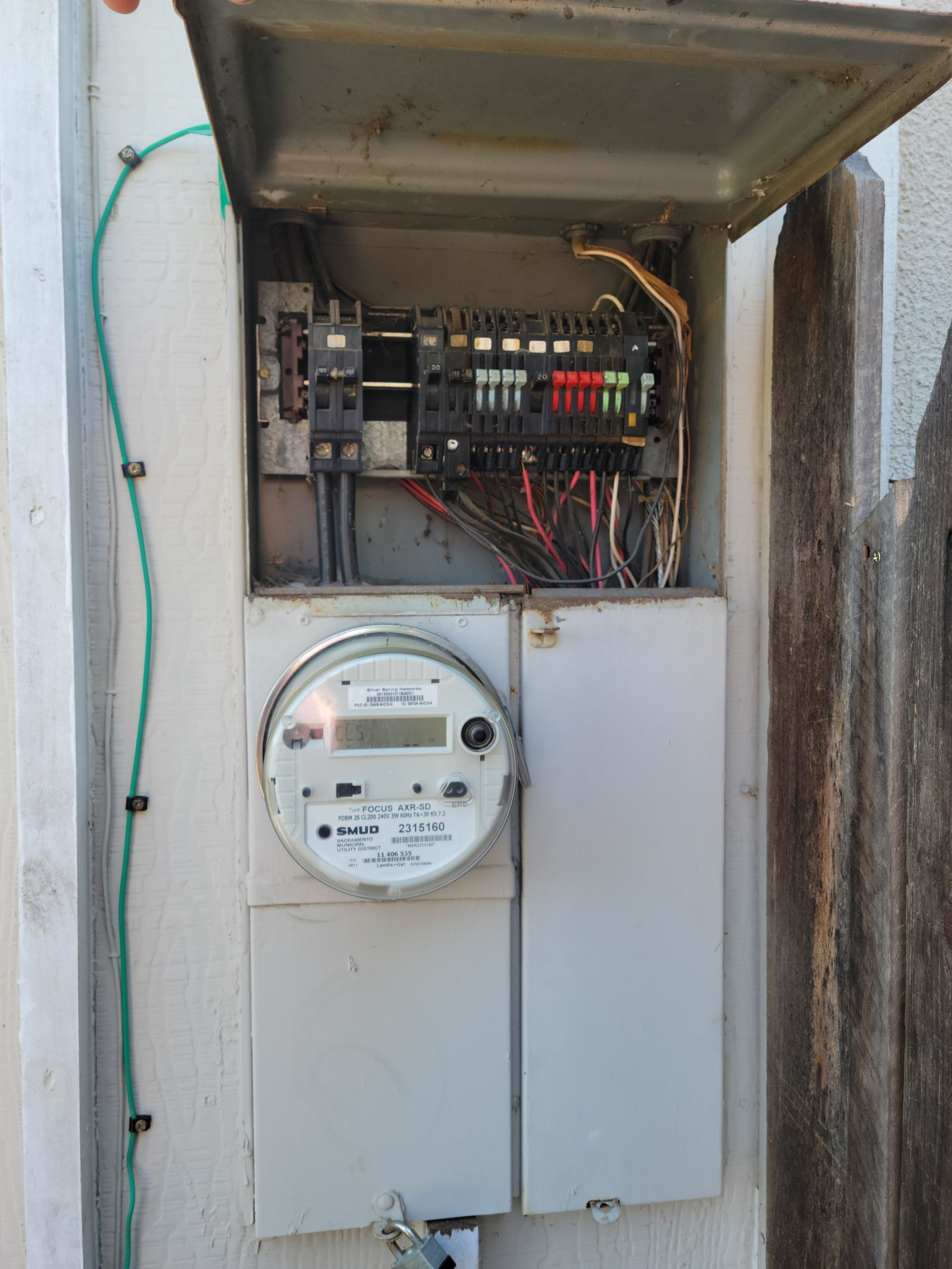 200a meter/main upgrade by Peach Electric Inc