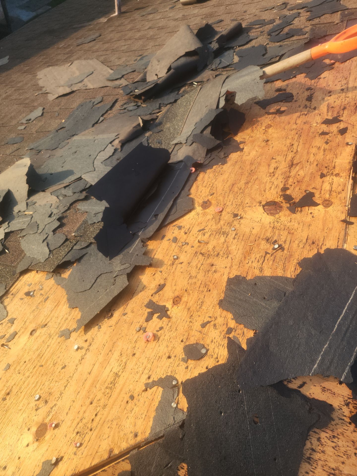 Residential Roofing Installation using Owen's Corning Duration (Lifetime) Shingles by Roof Repair Company