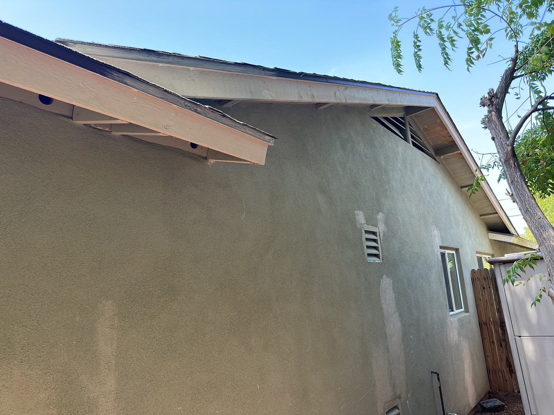 Exterior House Painting - Phoenix by Crash of Rhinos Painting & Garage Floors