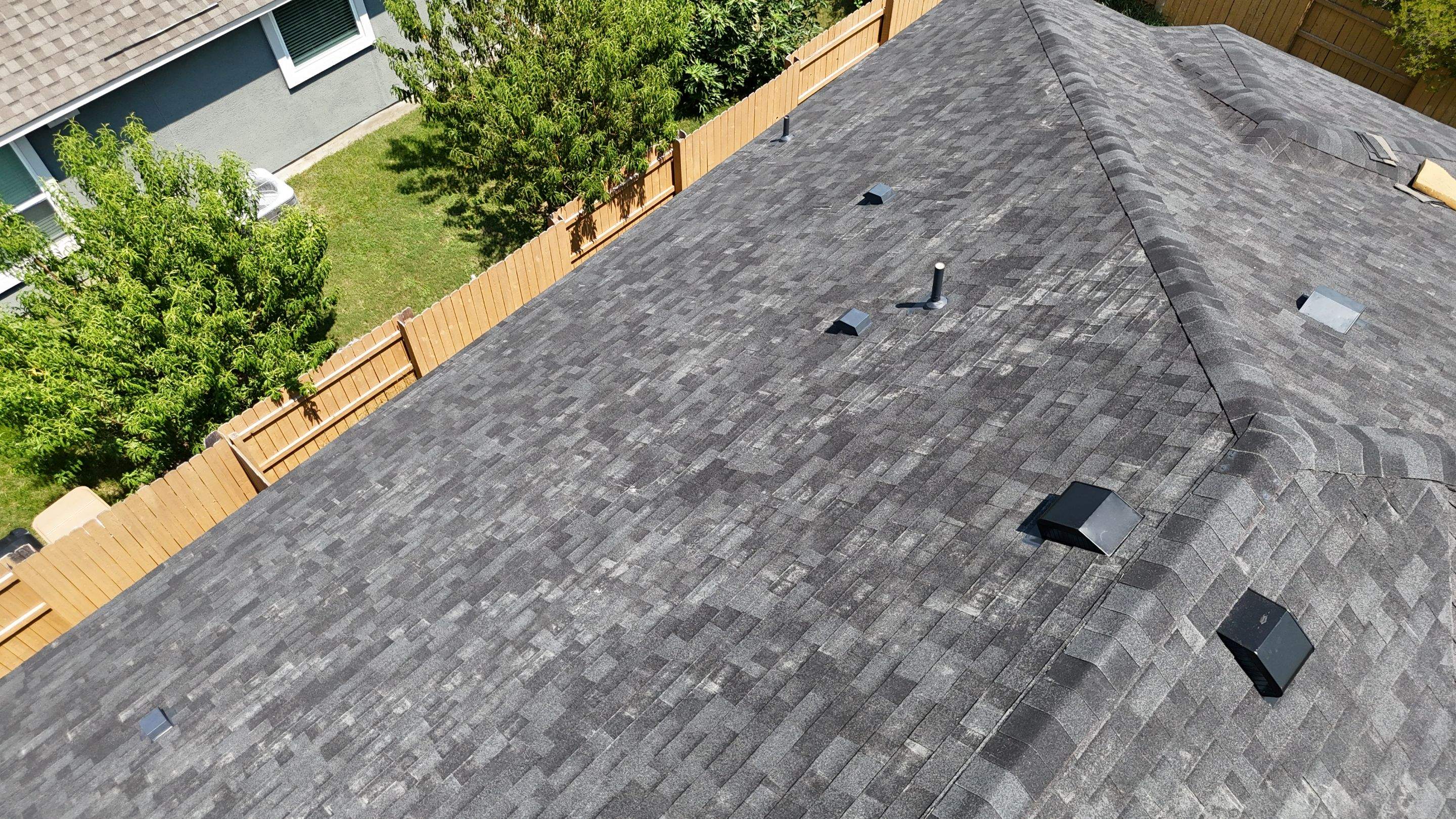 Brilliant Black - Malarkey Vista by RoofsOnly.com