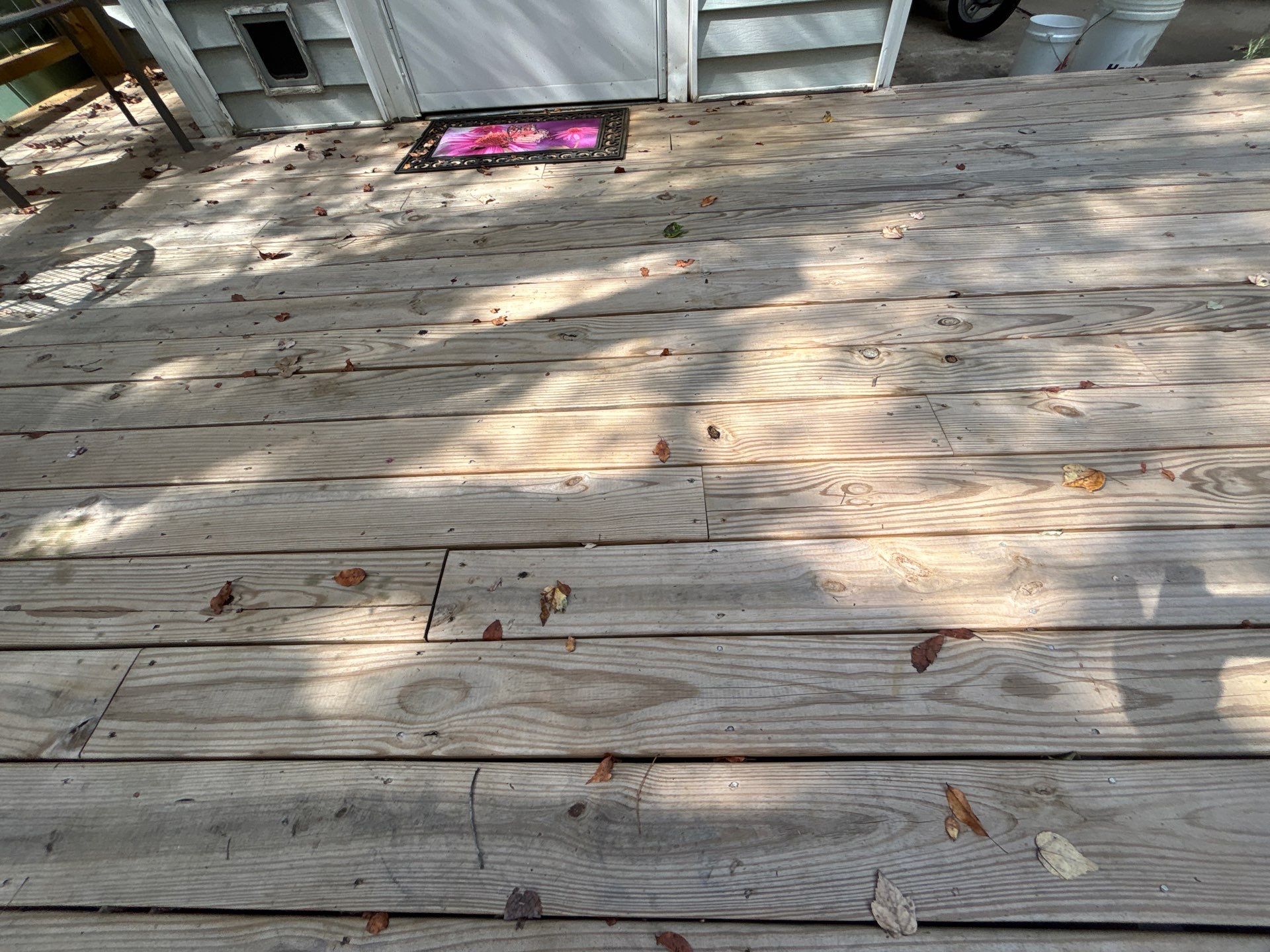 Wood Deck using Wood Sealant by DuraSeal