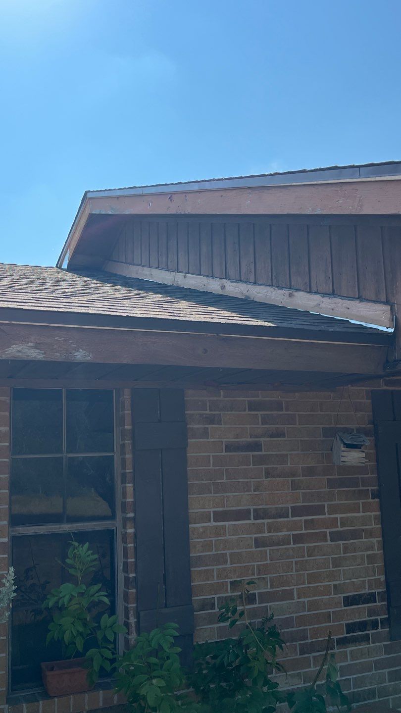 Country Roofing by Bayfront Roofing and Construction