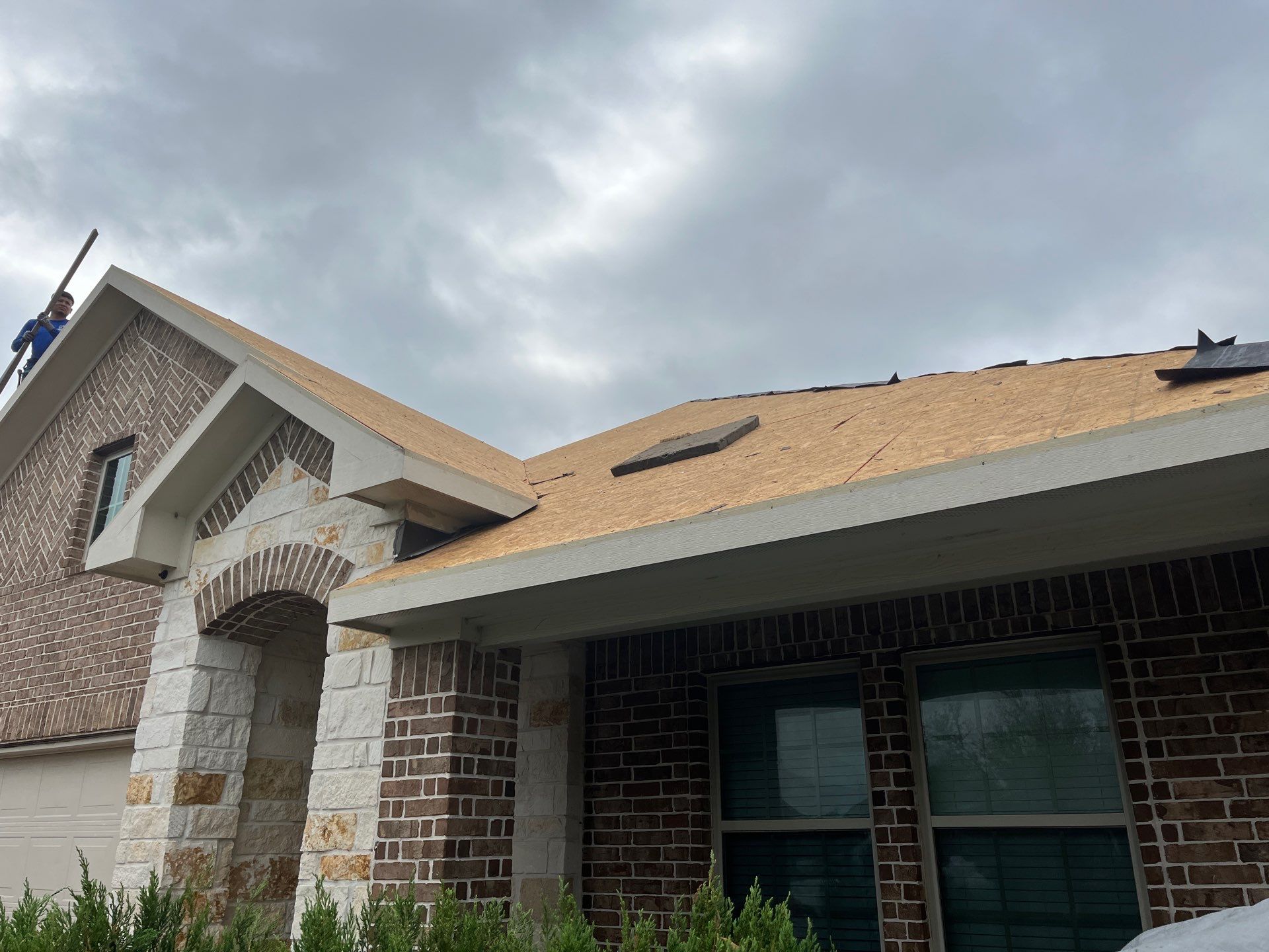 Hail Damage using Owen's Corning Duration (Lifetime) Shingles by Roof Repair Company