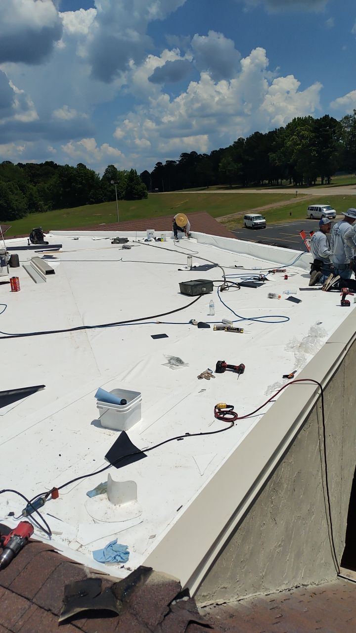 First Assembly of God, De Queen, Arkansas by Hostetler Roofing