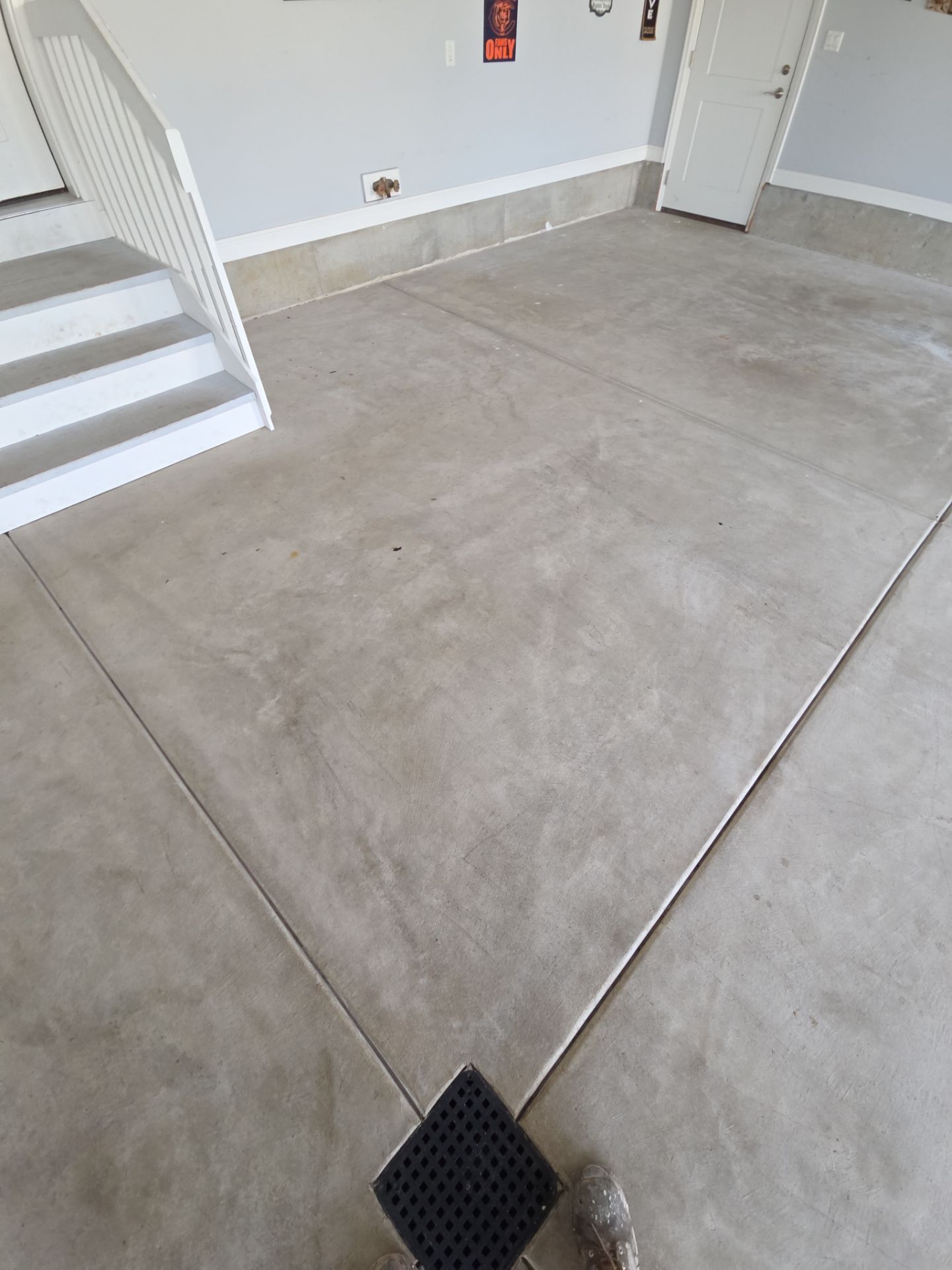 Stonewash Garage Floor by Level 10 Coatings