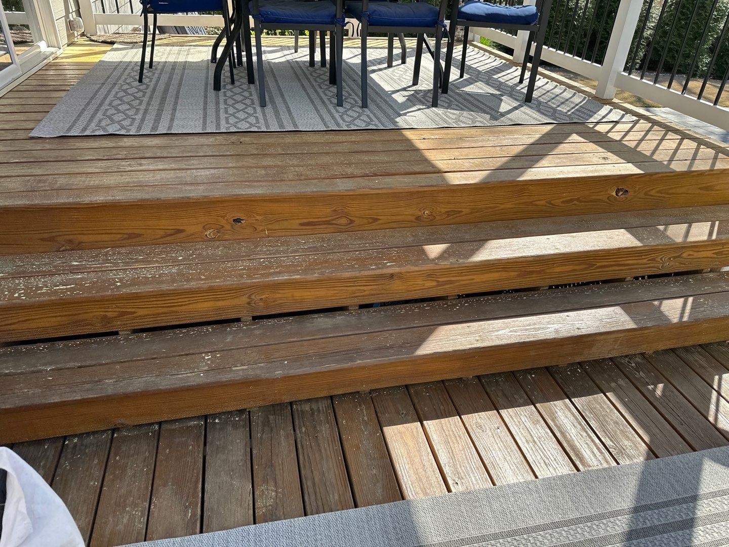 Weathered Deck using AcryFin by DuraSeal