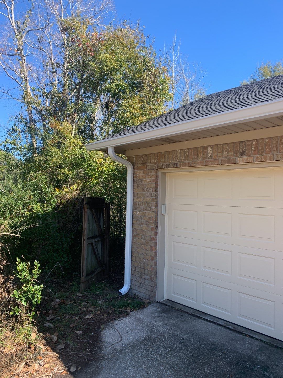 Splash Guard Gutters in Pensacola FL by Gutter Professors