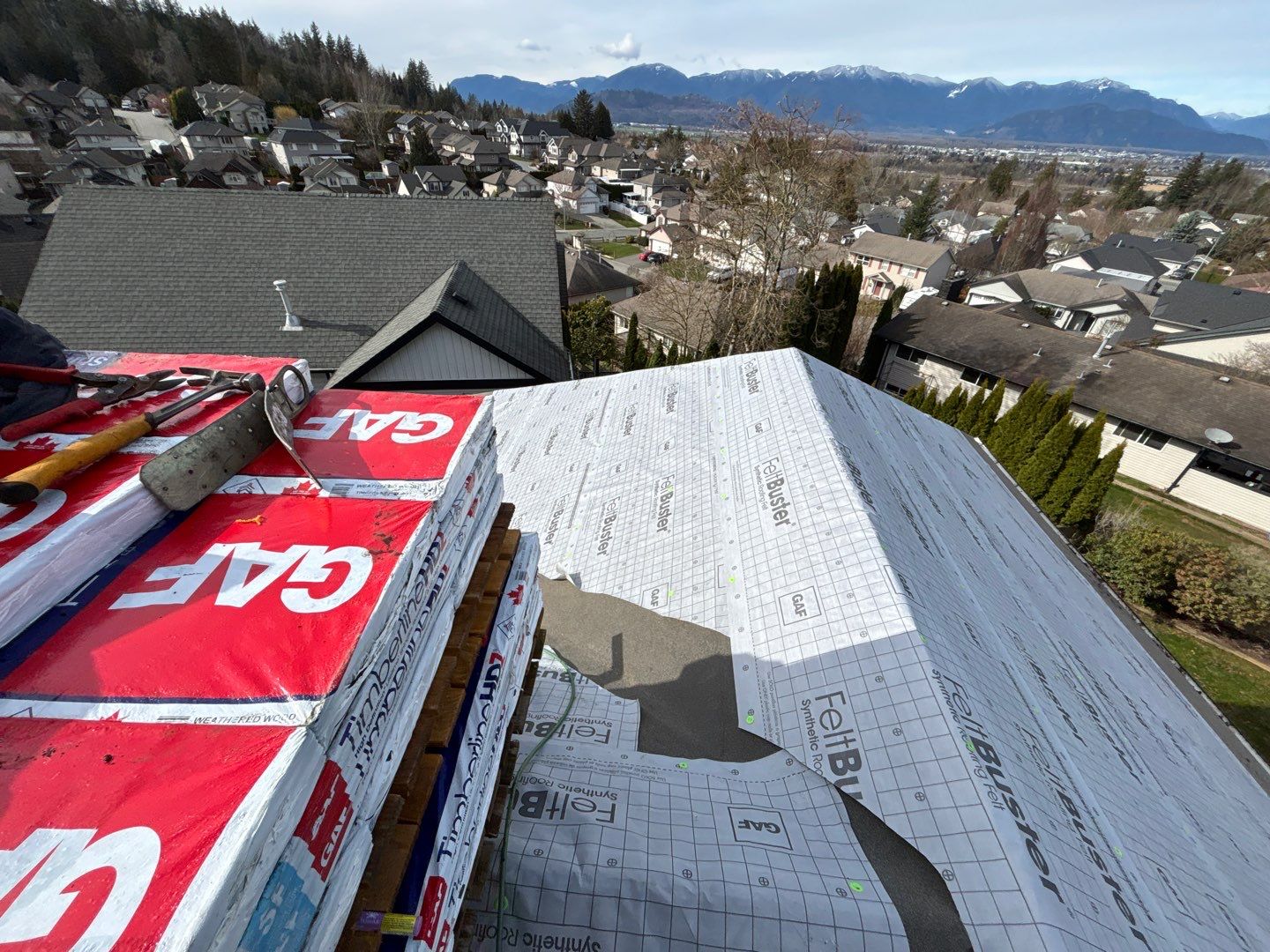 Residential Re-Roof using Timberline HDZ Weatherwood by Top Notch Roofing Inc