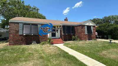 Impact Bahamas in Matte Jet Black