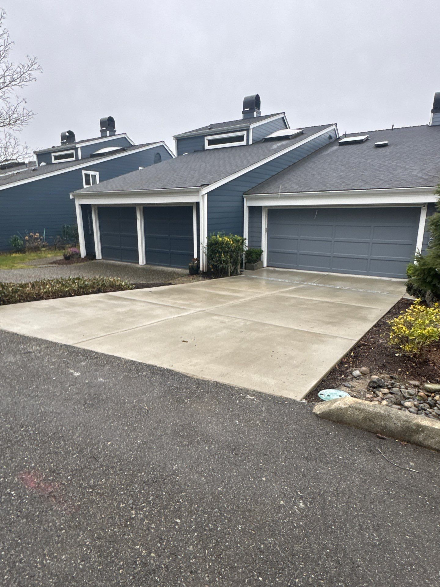 Concrete Driveway Repair | Kirkland  by Jireh Asphalt & Concrete Inc 