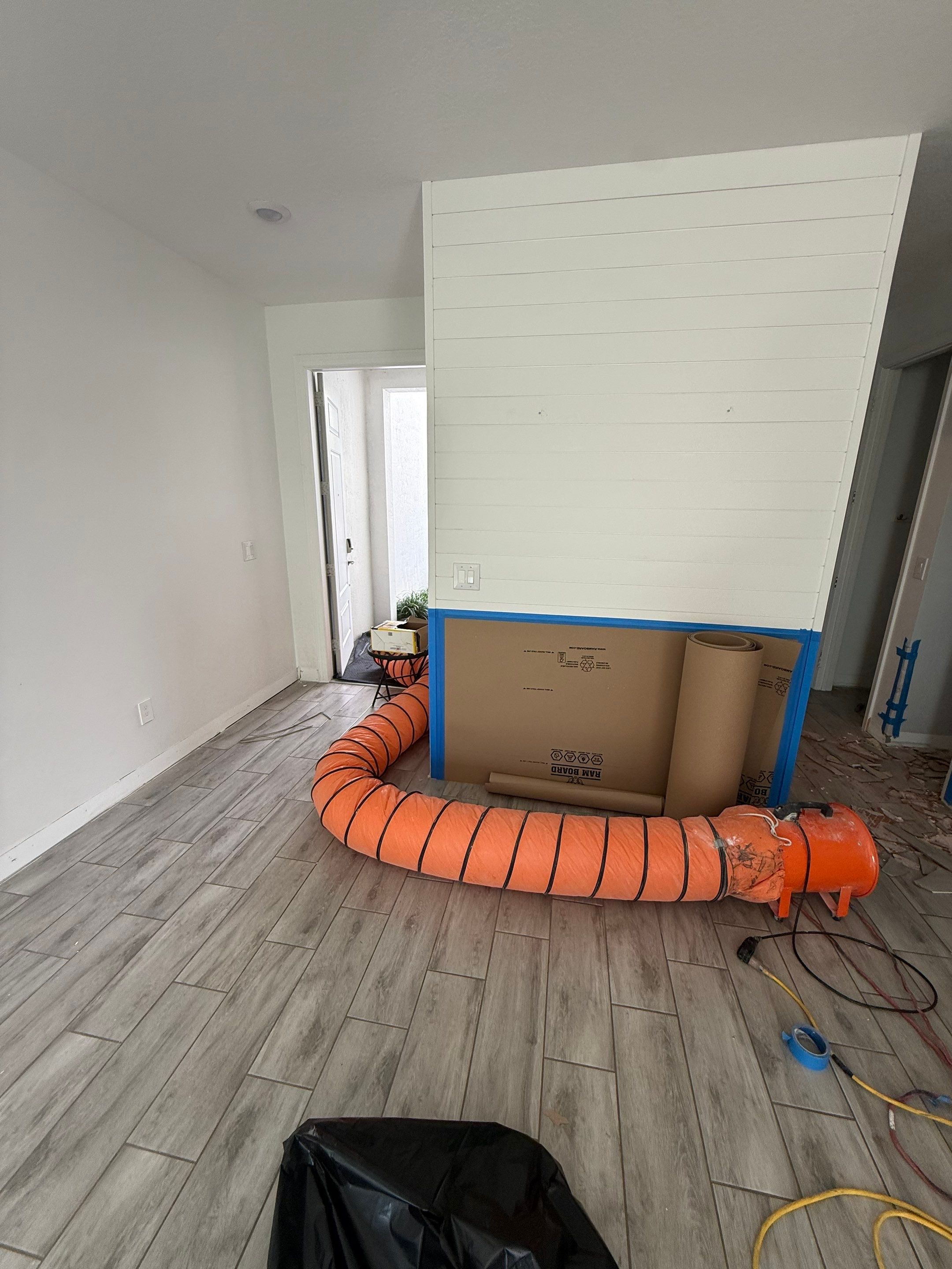 Floors and Baseboards - Wellington by Hevi Tile