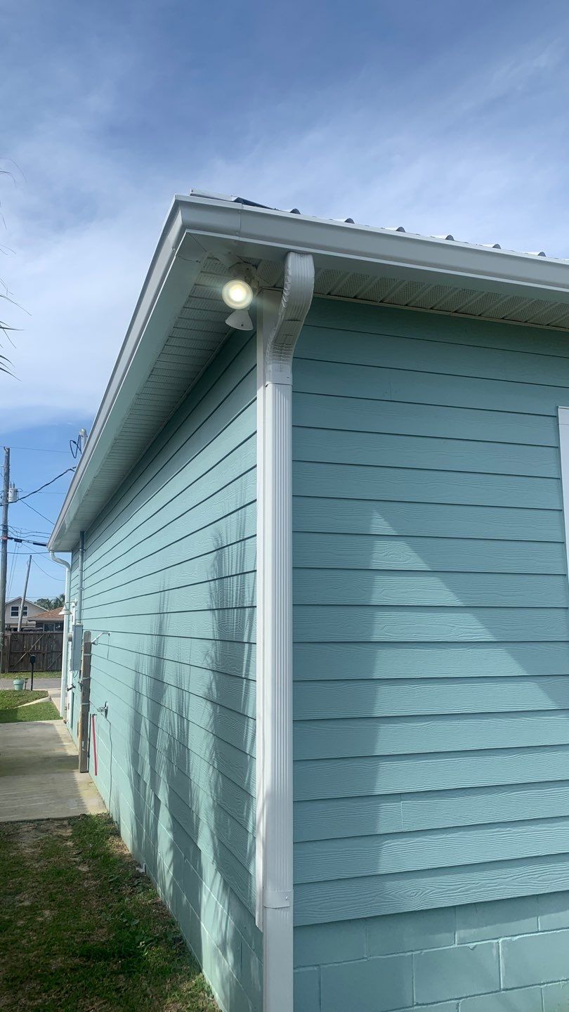 K-Style Seamless Gutter Installation using 6 Inch Seamless Aluminum Gutters by Gutter Professors