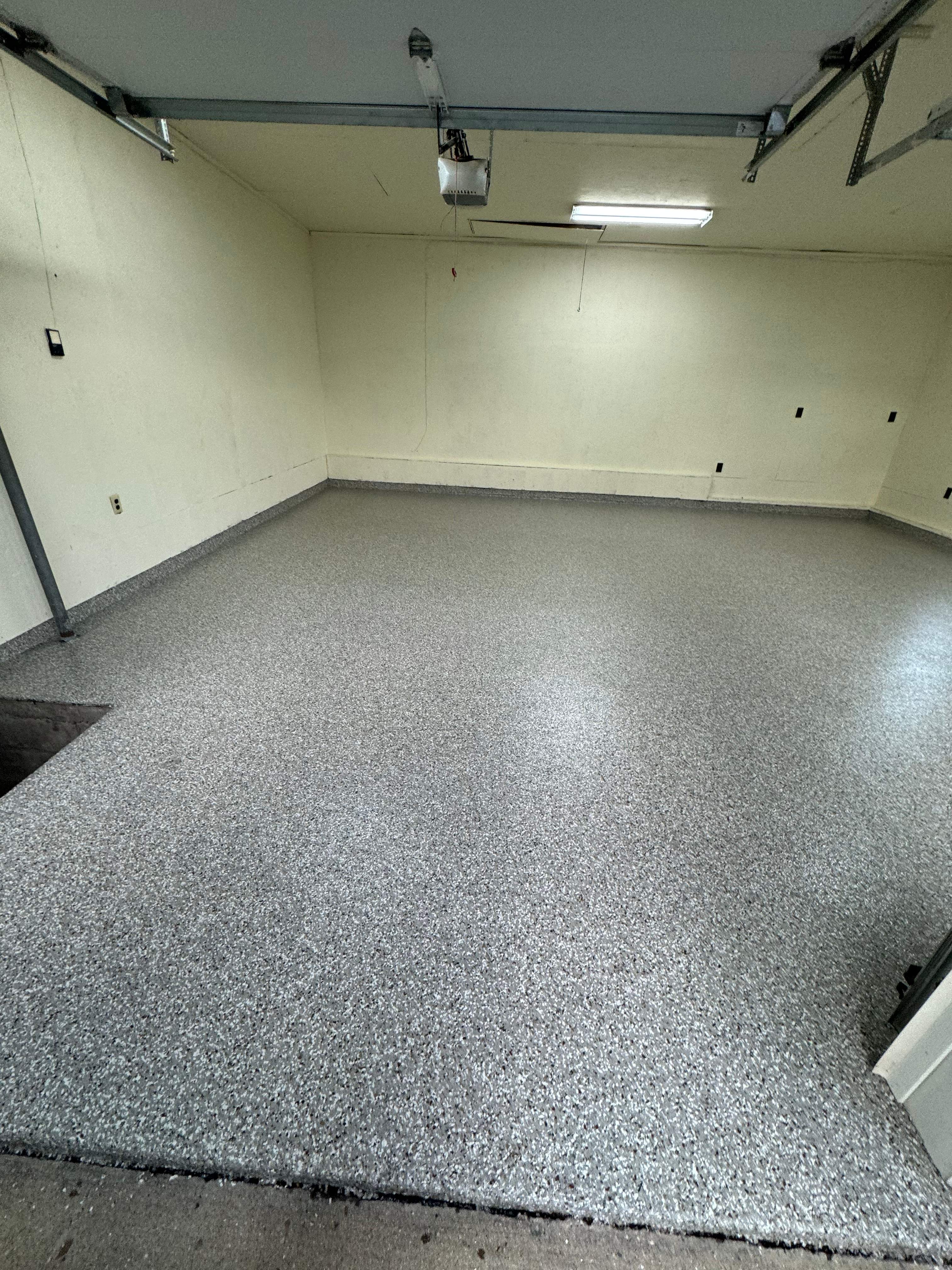 Creekbed Garage De Witt by Loud Bros